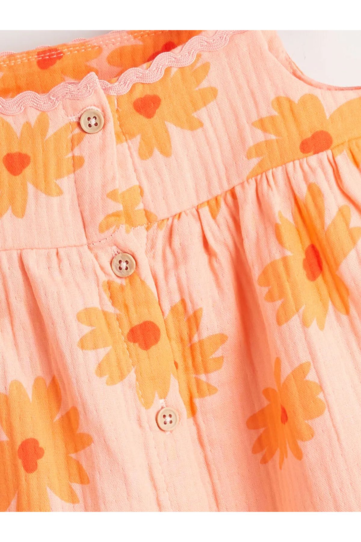 LC Waikiki-Lcw Baby Pink Floral Baby Girl Muslin Blouse and Shorts 2-Pack 3