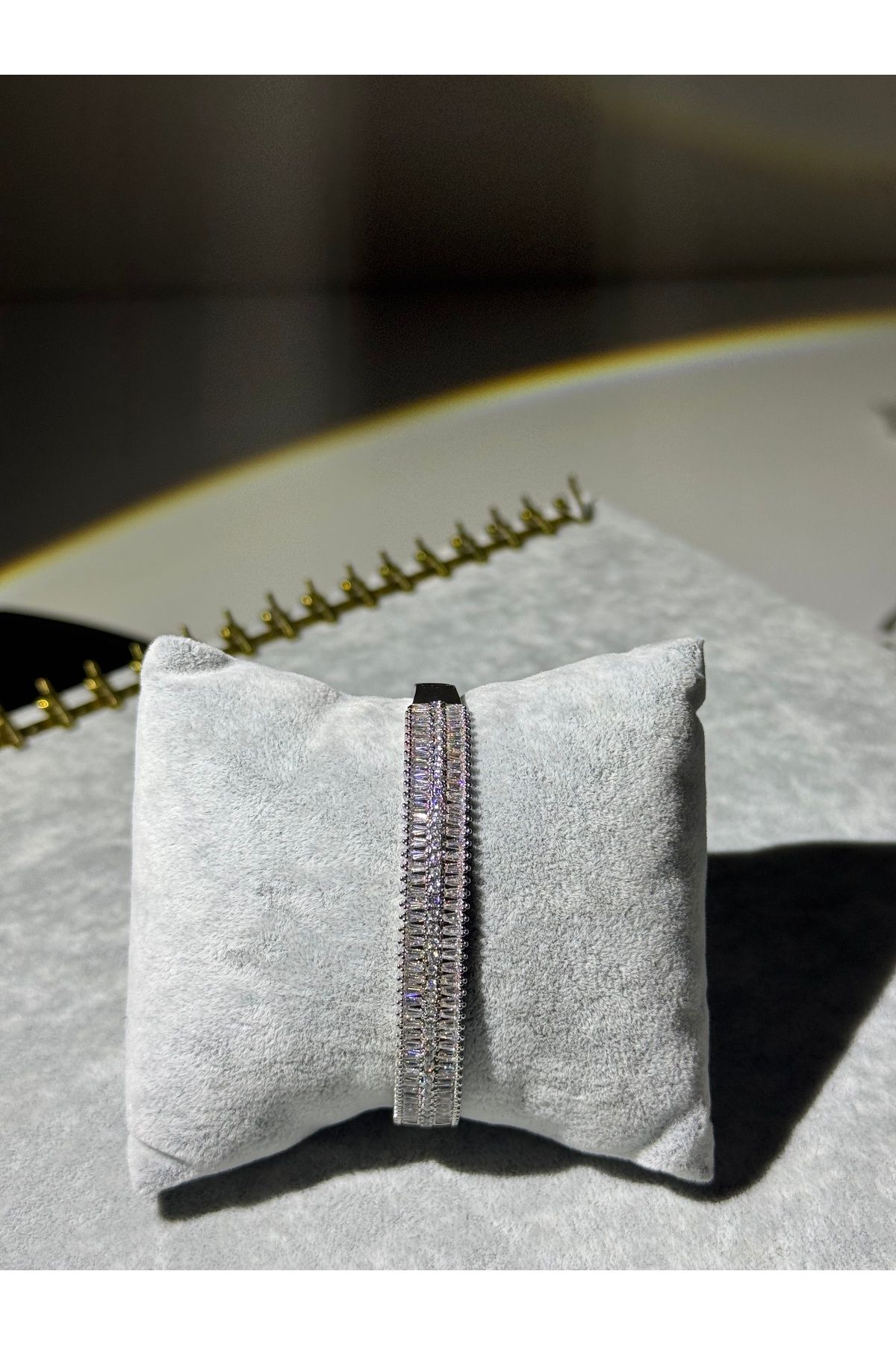 XUPING JEWELRY 18ak kelepçeli taşlı çelik bilezik paslanmaz kararmaz