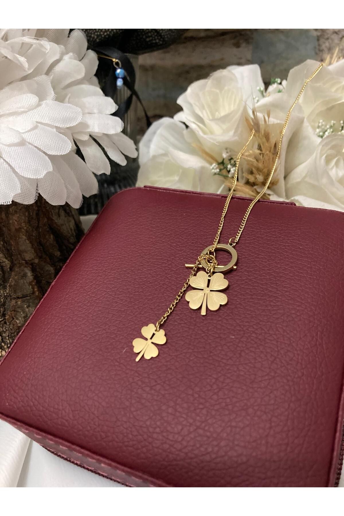 Takıcınız Yonca Şans Çelik Gold Kolye