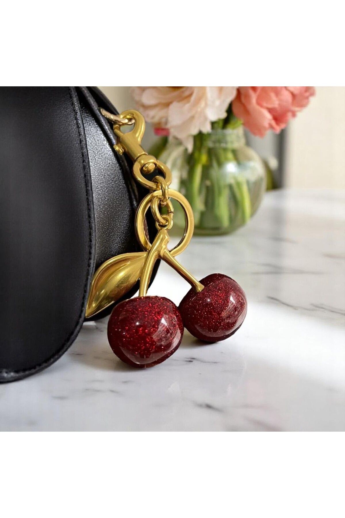 China Bazaar Simli Kırmızı Kiraz Çanta Charm - Cherry Bag, Anahtarlık, Aksesuar, Gold