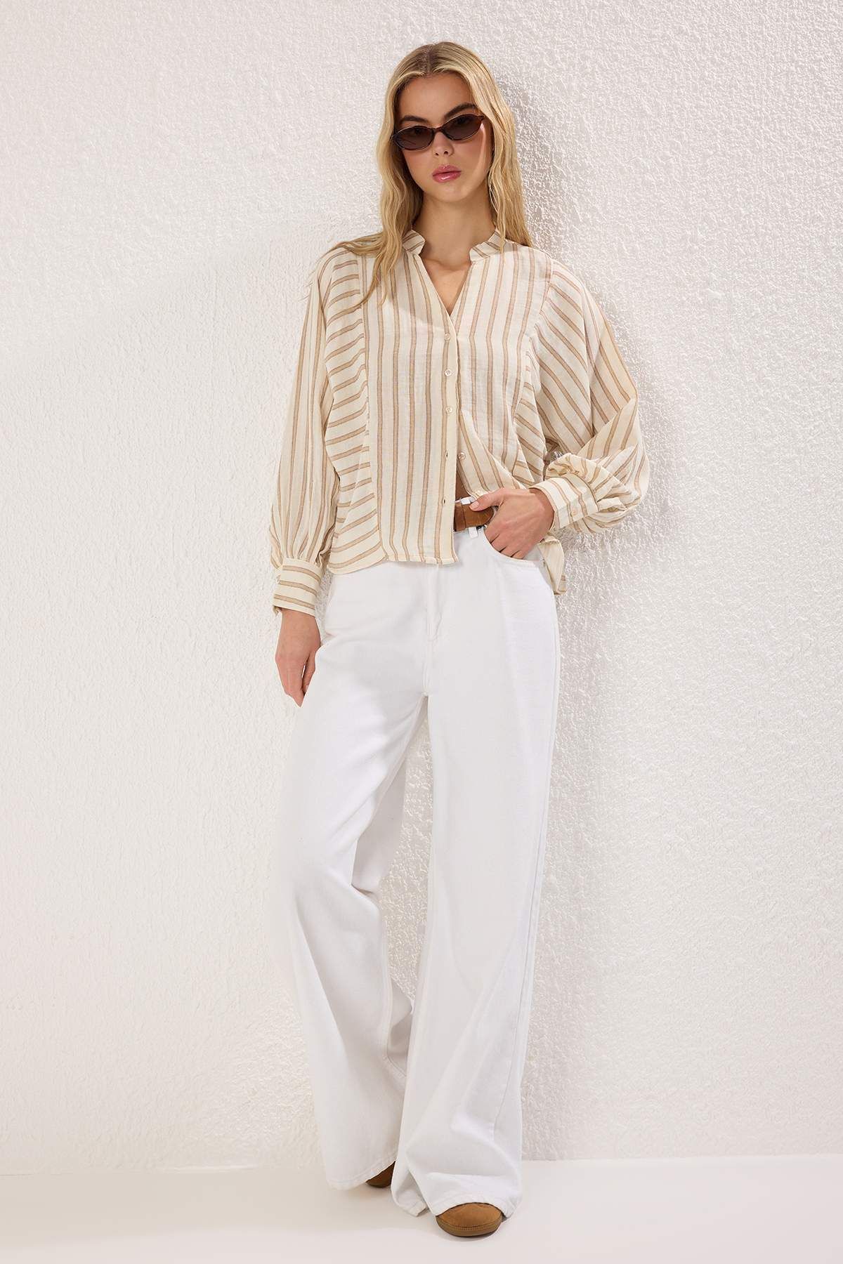 Trendyol Collection-Béžovo-vícebarevná Béžovo-vícebarevná košile s límečkem Boho Style TWOSS25GO00163 3