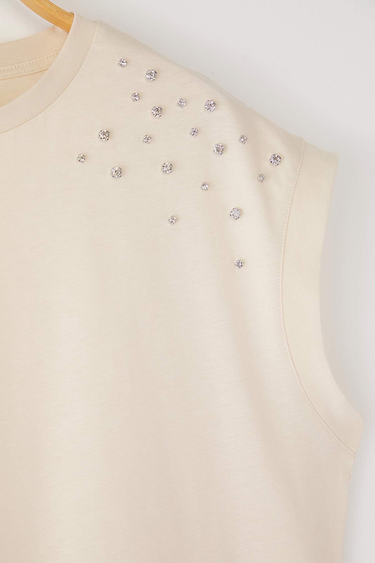 Trendyol Curve-Beige Crew Neck Stone 100% Cotton Knitted T-Shirt Tbbss23Bf00041 7
