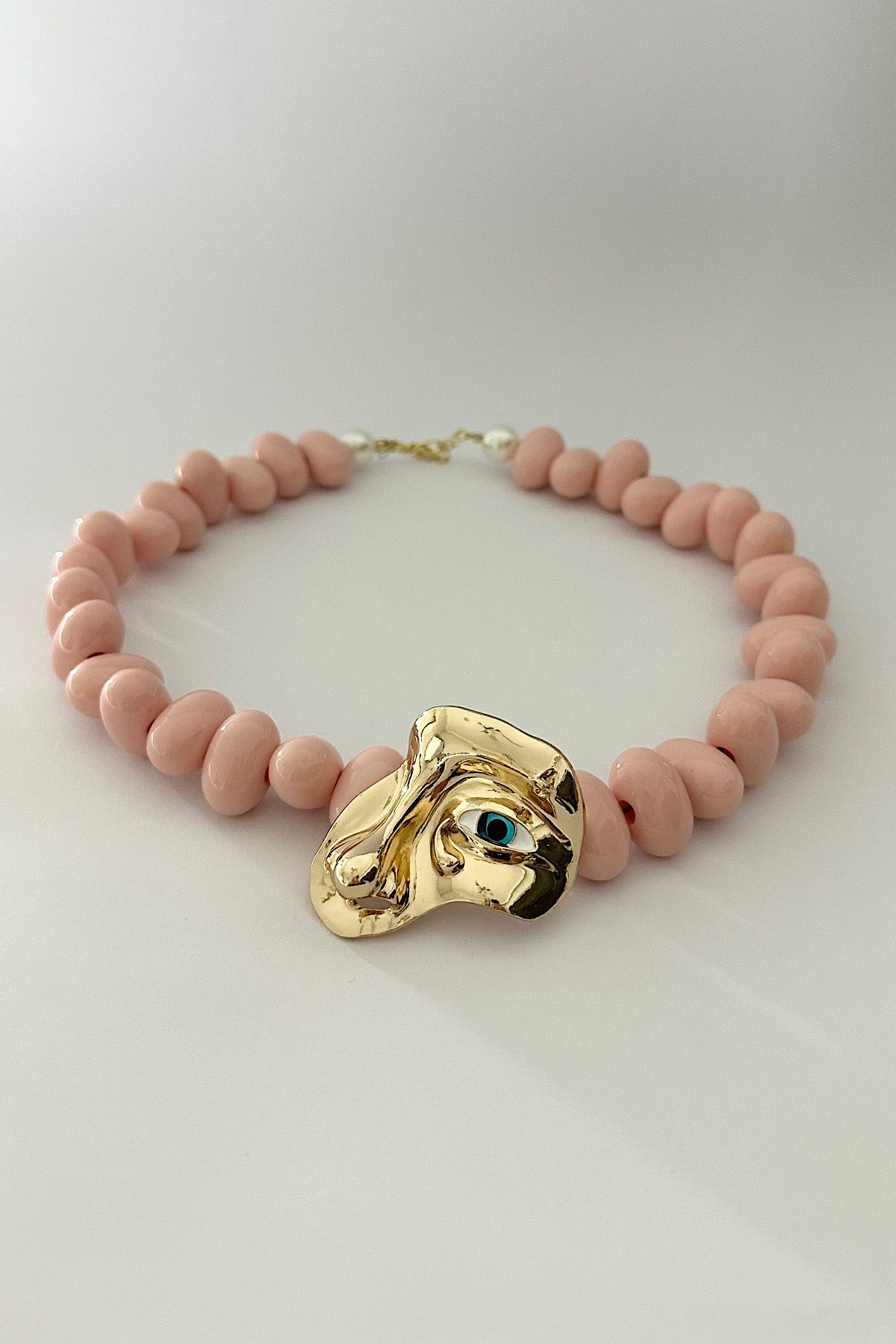 DELEIZA ACCESSORY Pembe Boncuklu Altın Yüz Detaylı Kolye