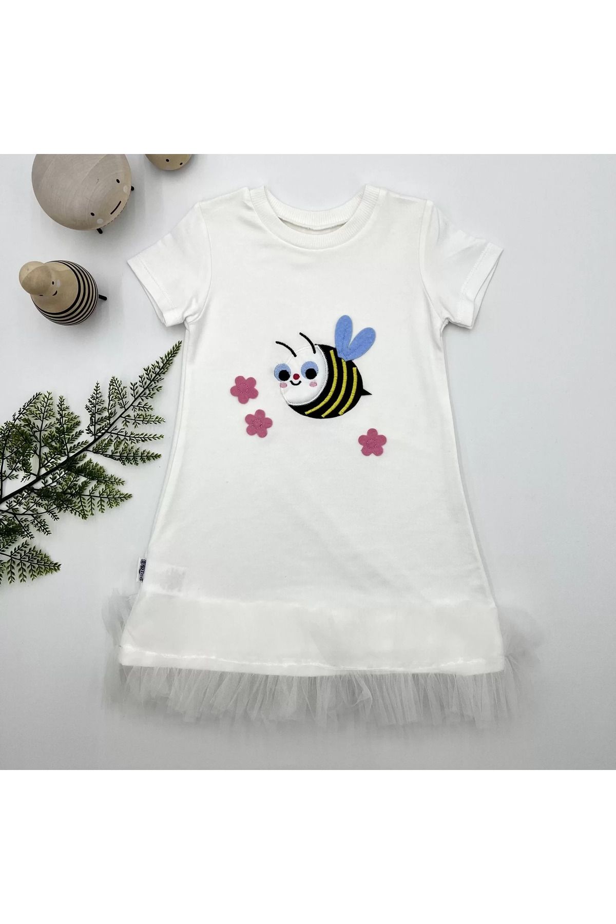 onlinebutik Arayıcık Nakışlı Eteği Fırfırlı Jile Kız Çocuk Elbisesi Beyaz
