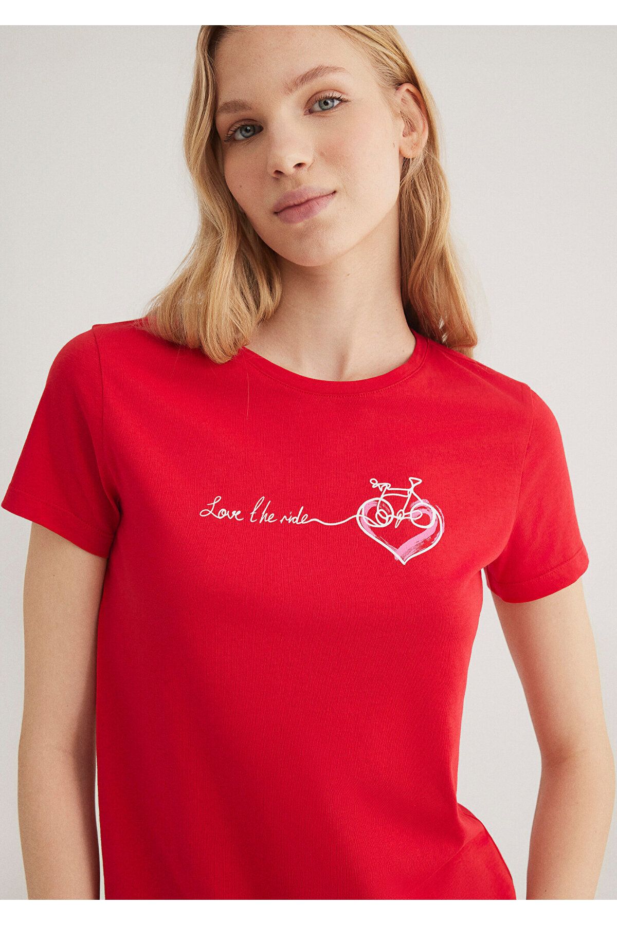 Mavi-Rotes T-Shirt mit Fahrrad-Aufdruck, halbschmale Passform 1612961 -82054 1