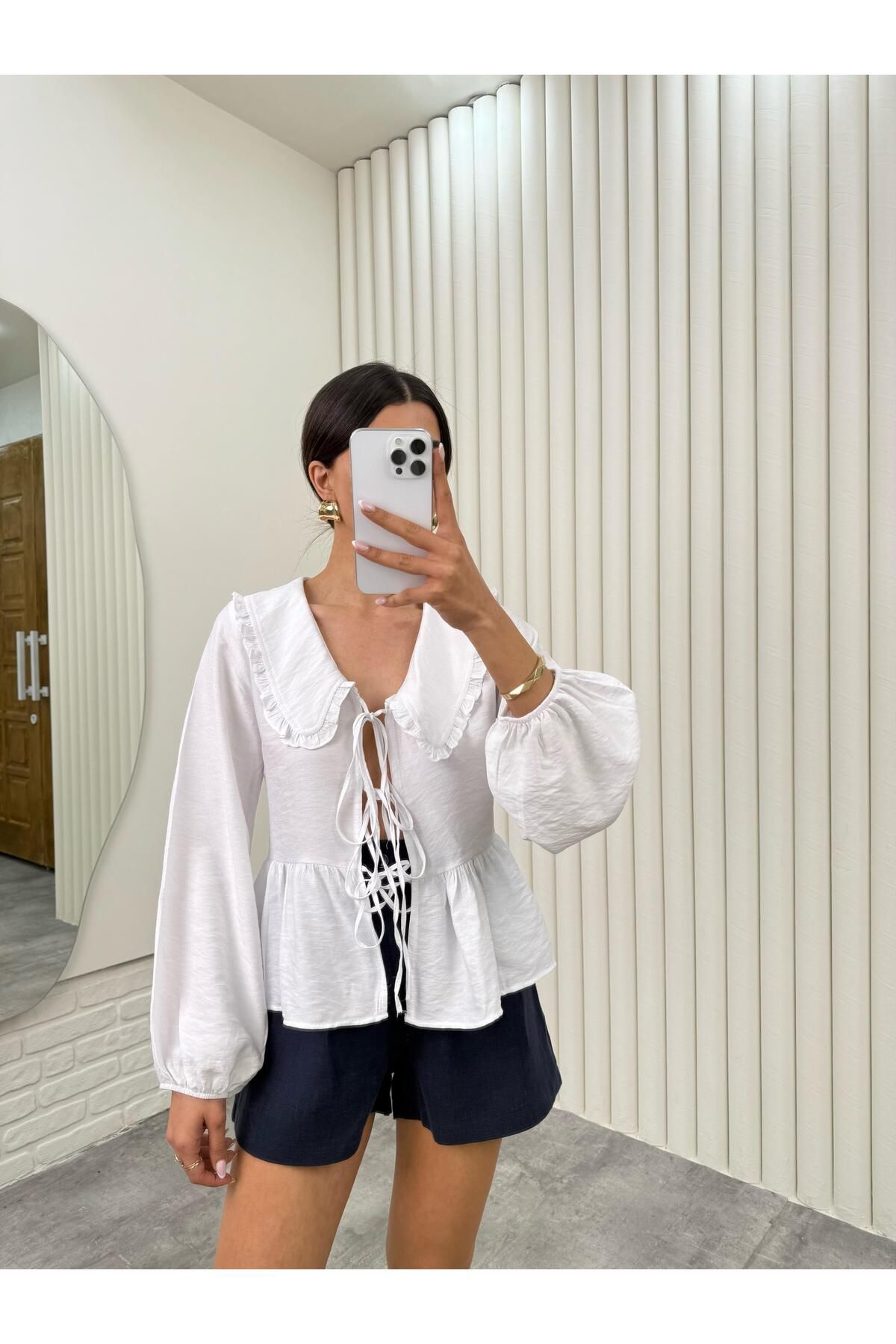 Gaus Beyaz Bebe Yaka Önü Bağlamalı Bluz Gaus00334