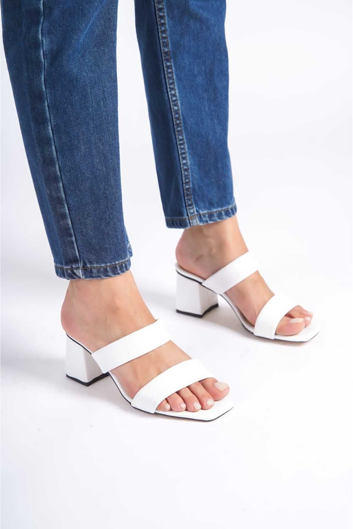 BİKAJOO Kadın Beyaz Iki Bantlı Ortopedik 5 Cm Topuklu Terlik BKJ0536