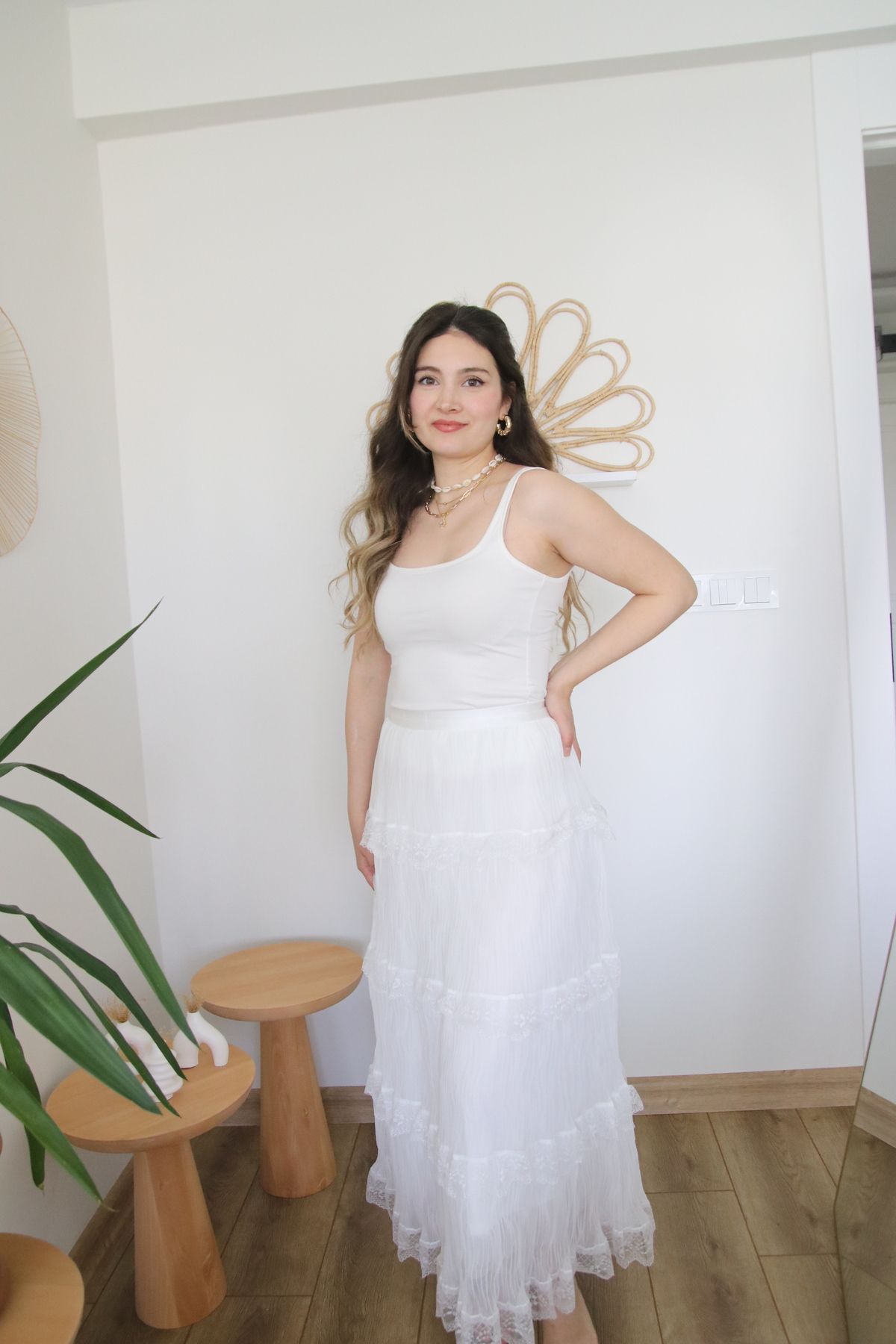 Nihanello Butik Dantel detaylı fırfırlı etek