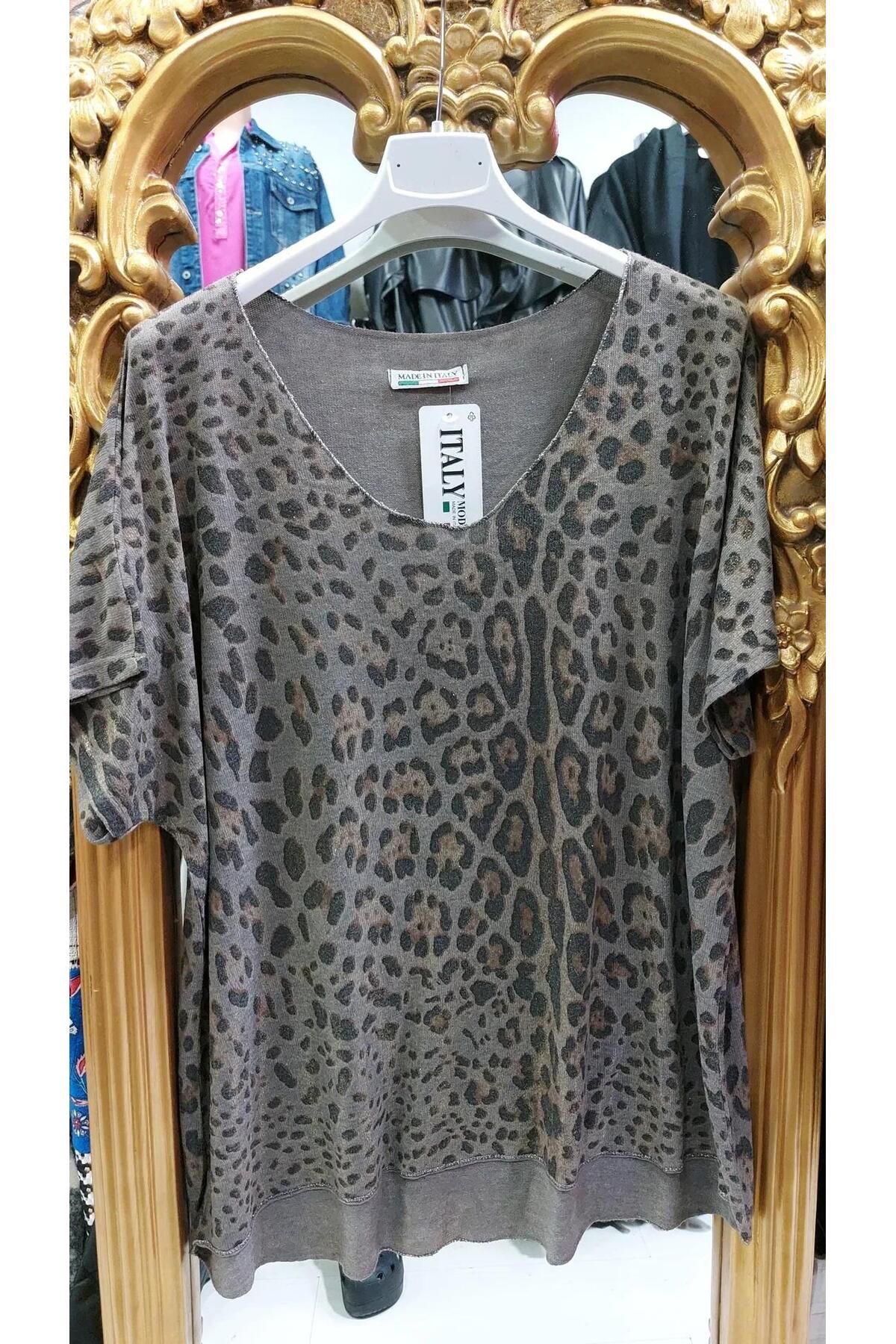 Butik Ayseba Kadın Varaklı Leopar Desen Kısa Kol İtalyan Bluz