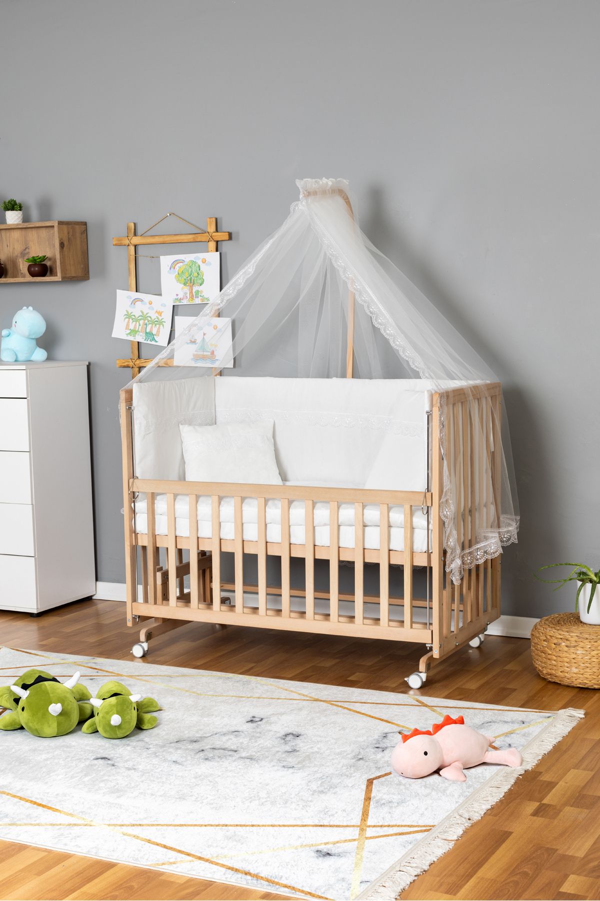 Carino Wins Ahşap Beşik Anne Yanı Yeni Doğan Asya Organik Bebek Beşiği BEYAZ GÜPÜR UYKU SETLİ + TEKERLEKLİ