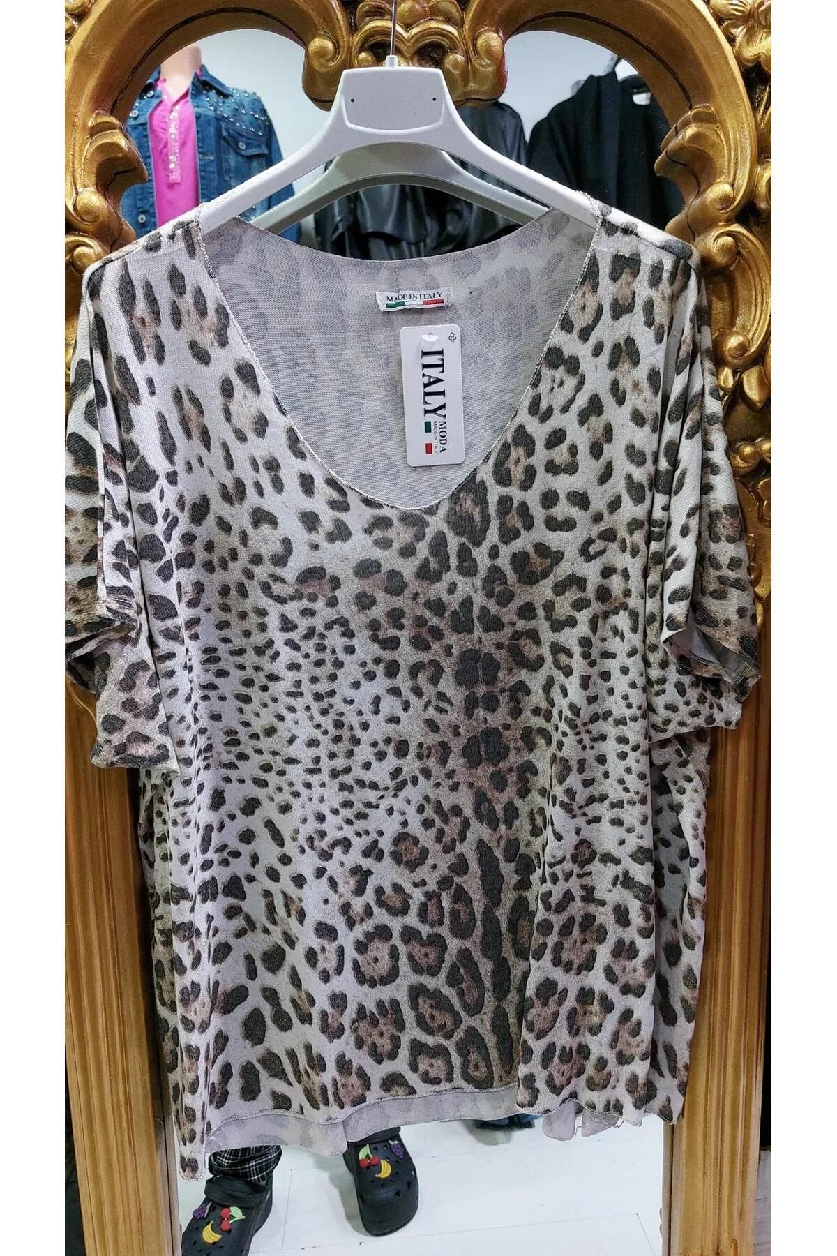 Butik Ayseba Kadın Varaklı Leopar Desen Kısa Kol İtalyan Bluz