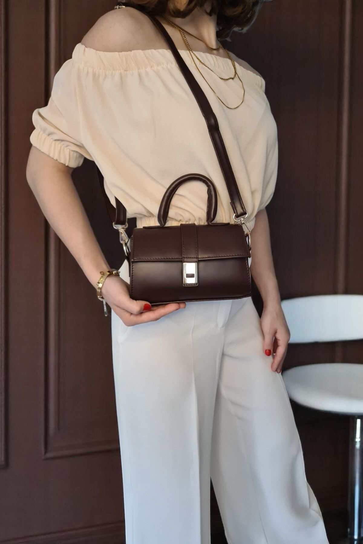 Classbag Kadın Luna Kahverengi Tokalı Şık Deri Görünümlü Minimal El ve Omuz Çantası