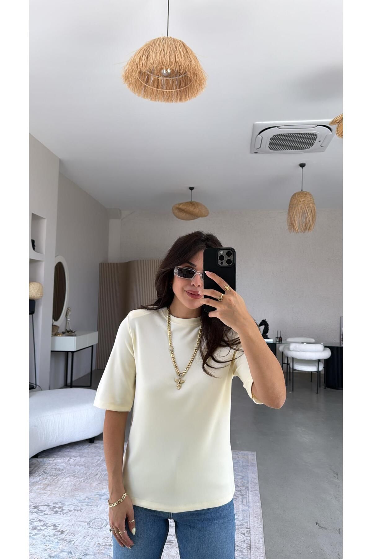 Buket Teke Uçuk Sarı Massi Vatkalı Tshirt