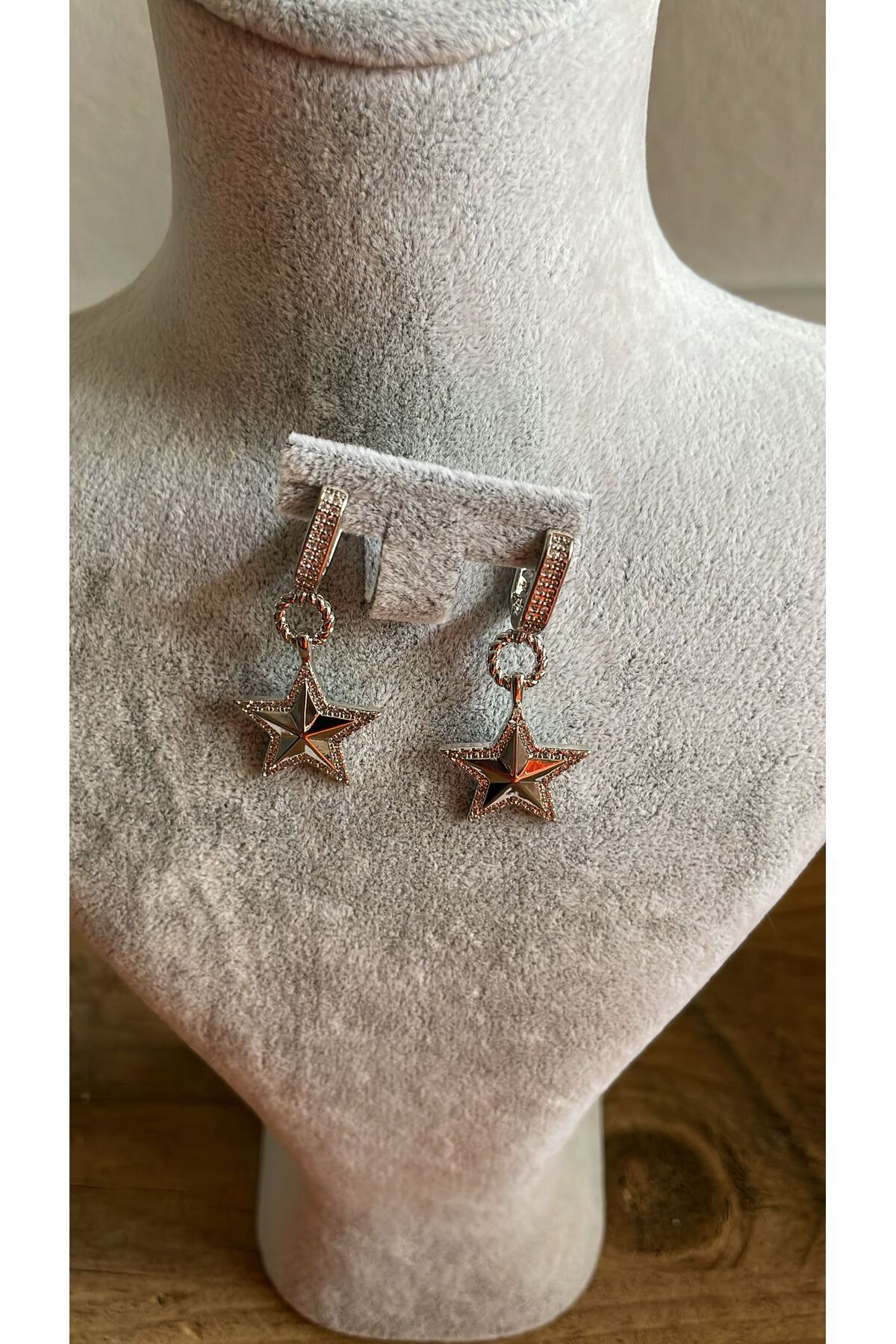 stainles steel KADIN ZİRKON TAŞLI SALLANTILI YILDIZ ÇELİK KÜPE
