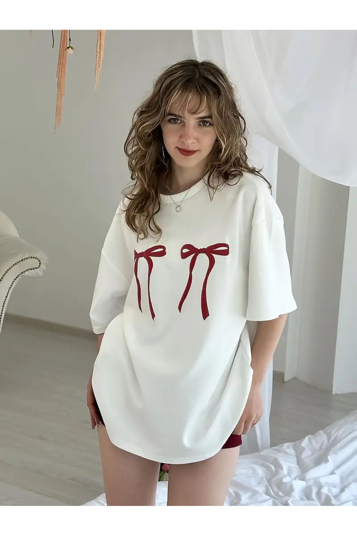 AEMİ Kadın Kurdele Baskılı %100 Pamuk Oversize T-shirt
