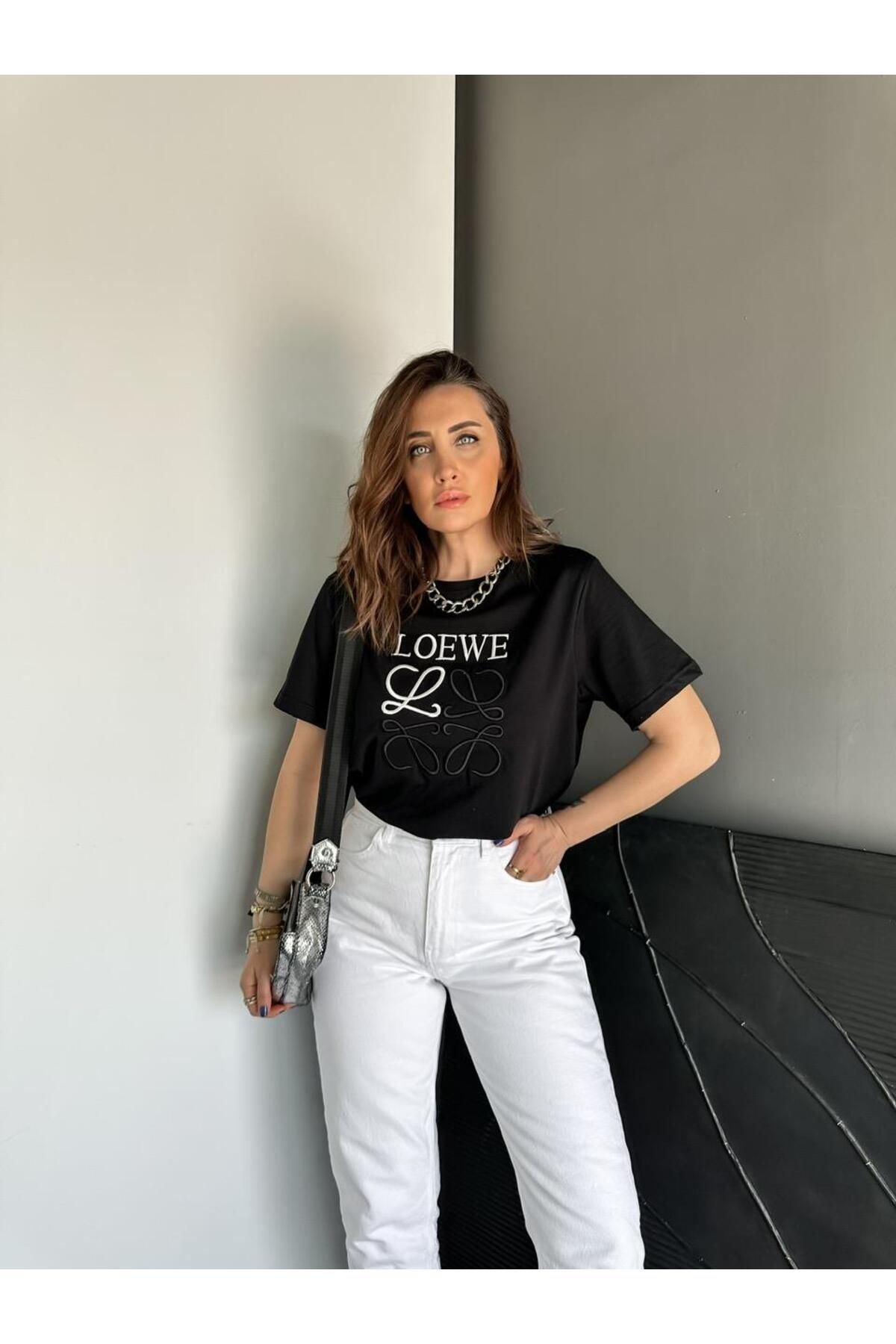 Zerrincan Giyim Siyah Loewe Nakışlı Tshirt