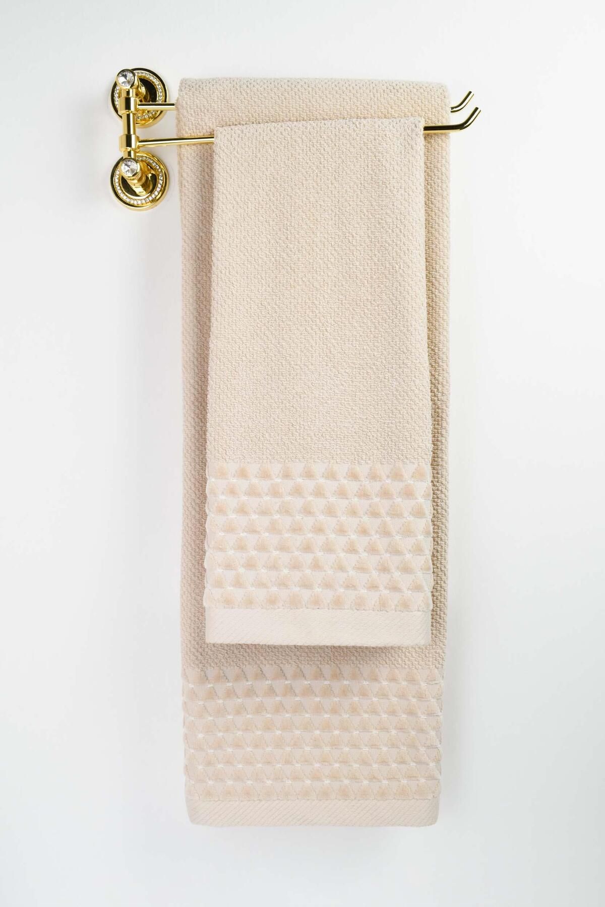 Biriz Moda Murano Kadife Jakarlı Bordurlu Banyo Havlusu - Bej