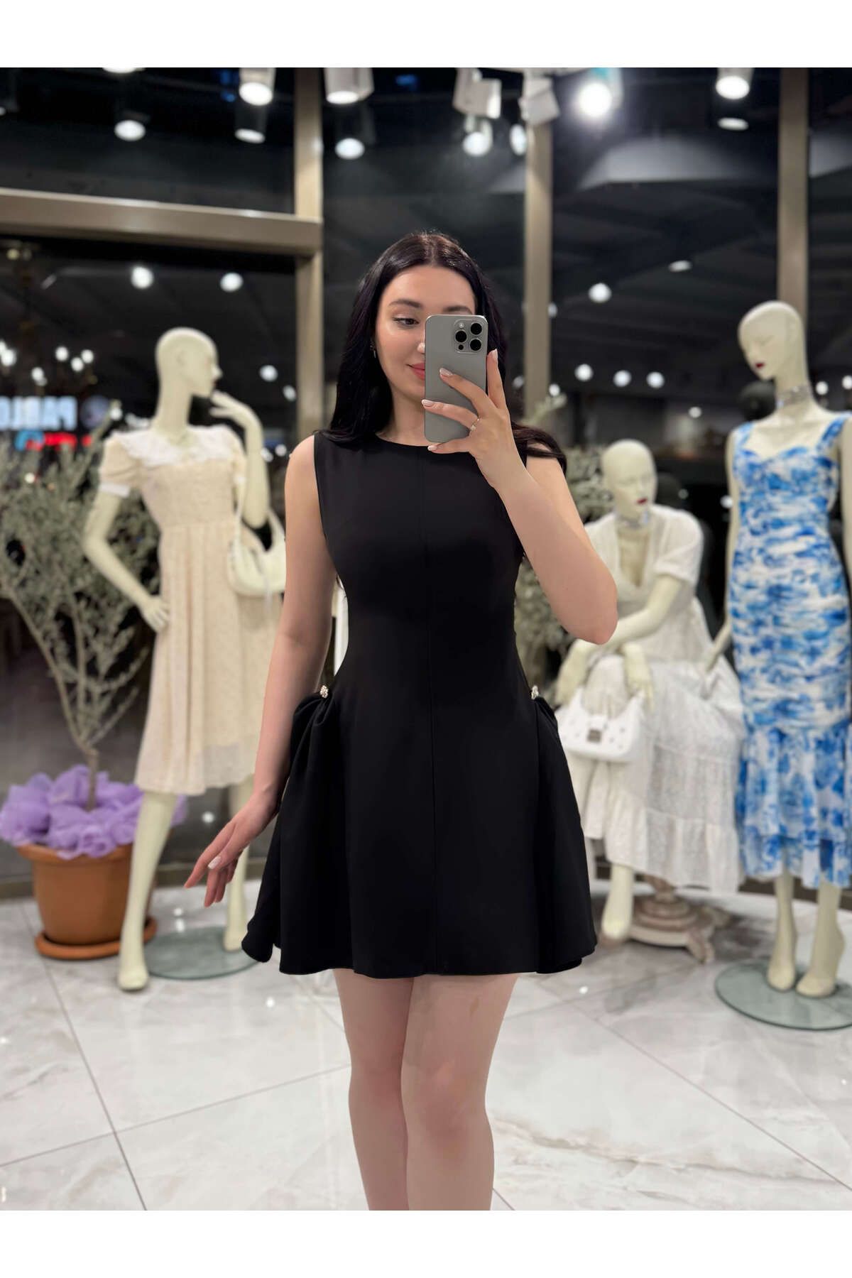 missswans Rika Eteği Yan Düğme Detaylı Mini Elbise Siyah