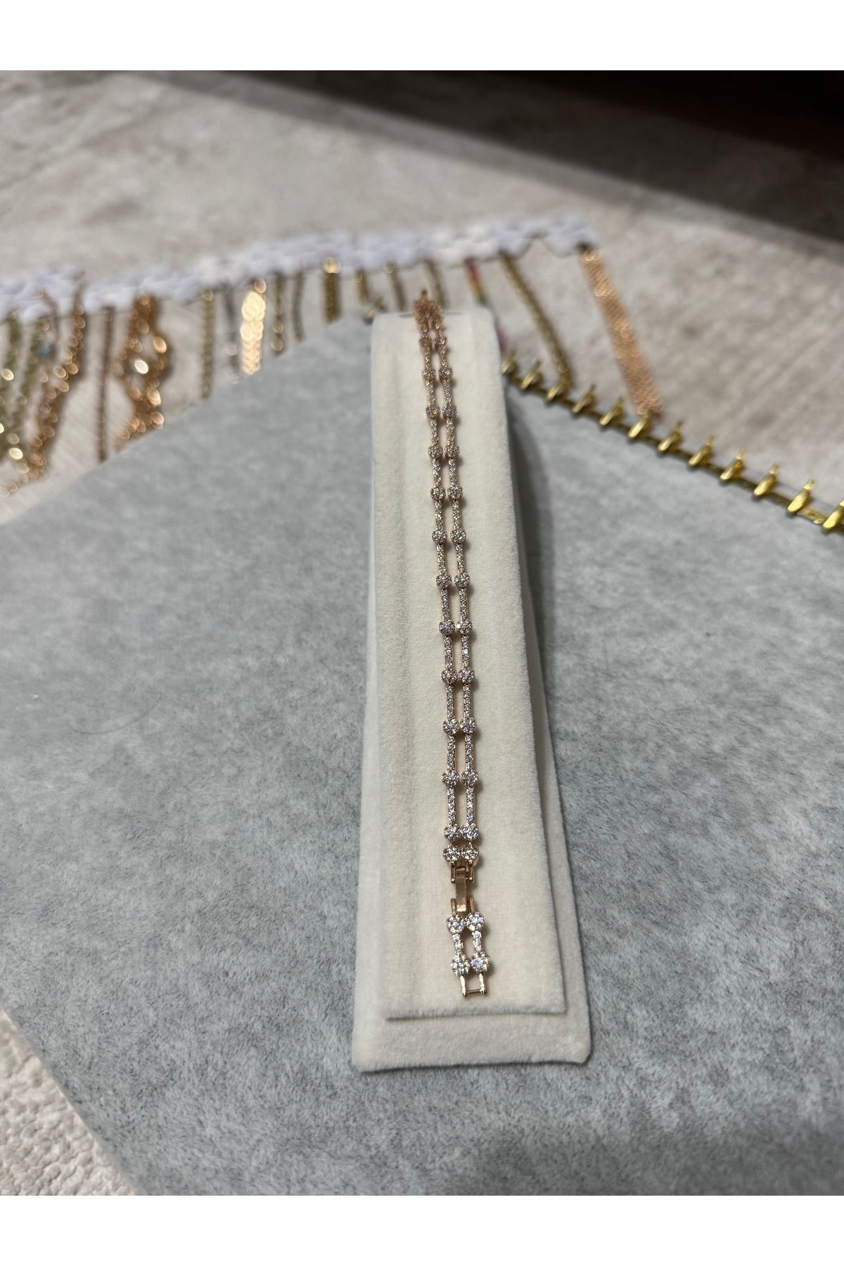 XUPING JEWELRY KADIN 18K ÇELİK PASLANMAZ KARARMAZ BİLEKLİK