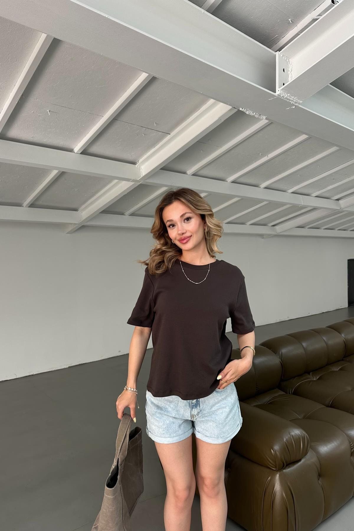 CIQULATA Modern Fit Crop Tshirt Kahve
