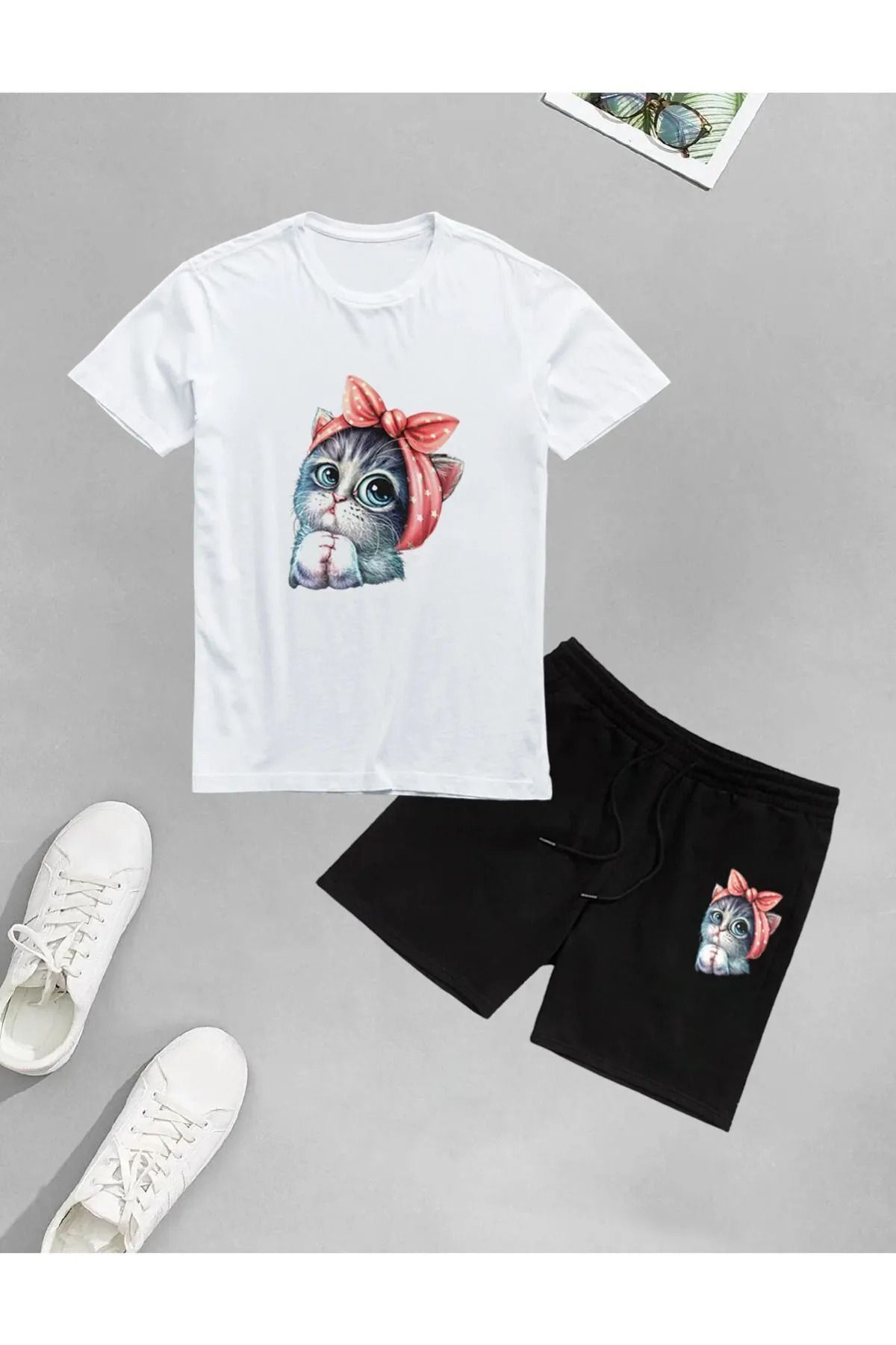 DESCARTES _Unisex Sevimli Minik Kedi Baskılı Şort-T-shirt takımı