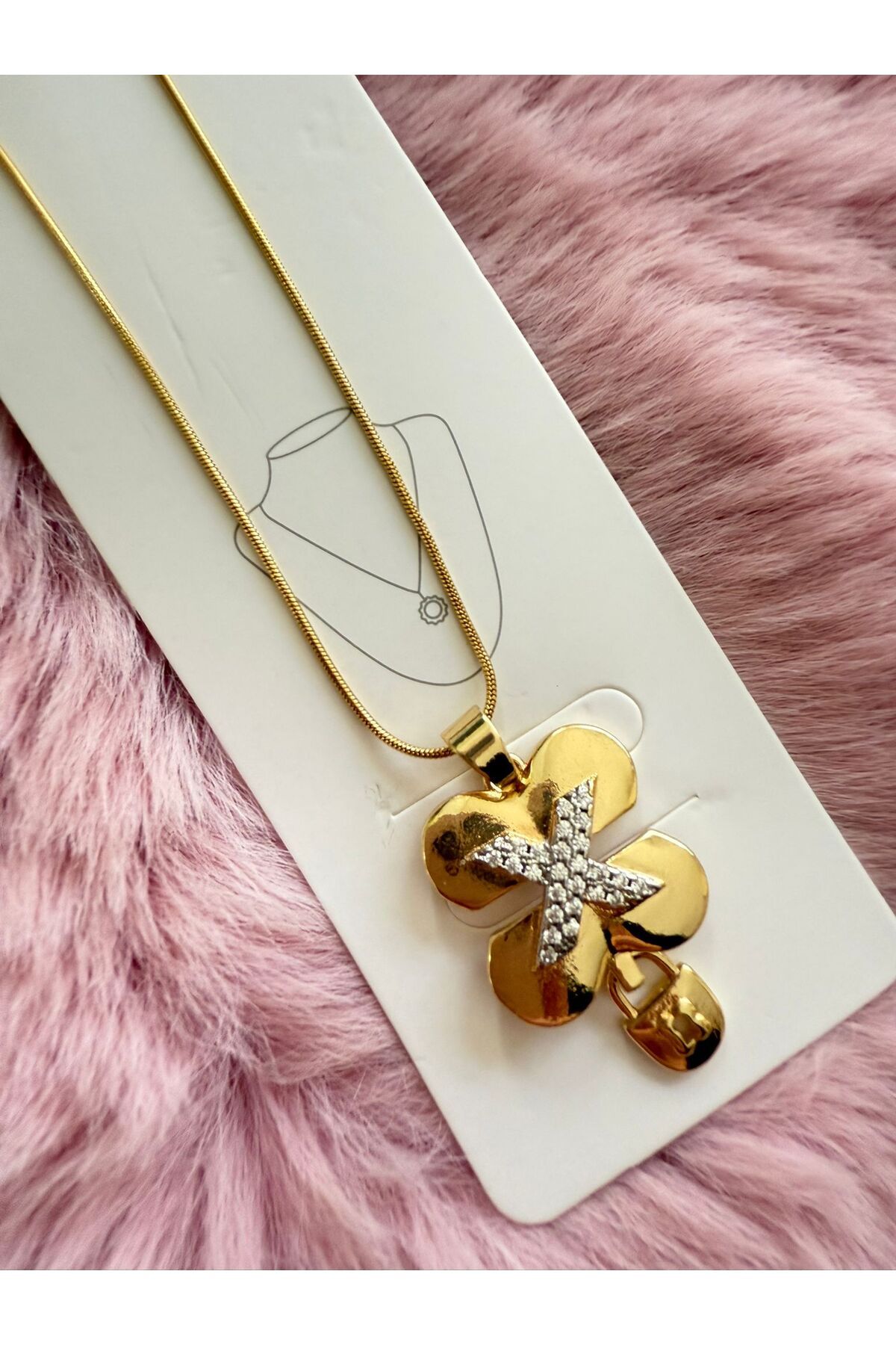 Butik Şans Dört Yapraklı Yonca Tasarım Çelik Kolye