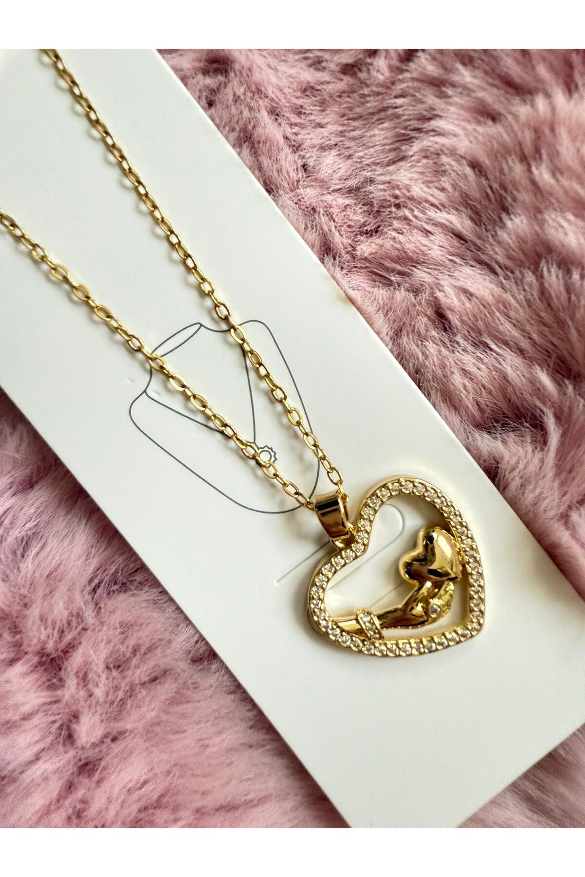Butik Yeni Sezon Trend Aşk Figürlü Kalpli Taşlı Çelik Kolye