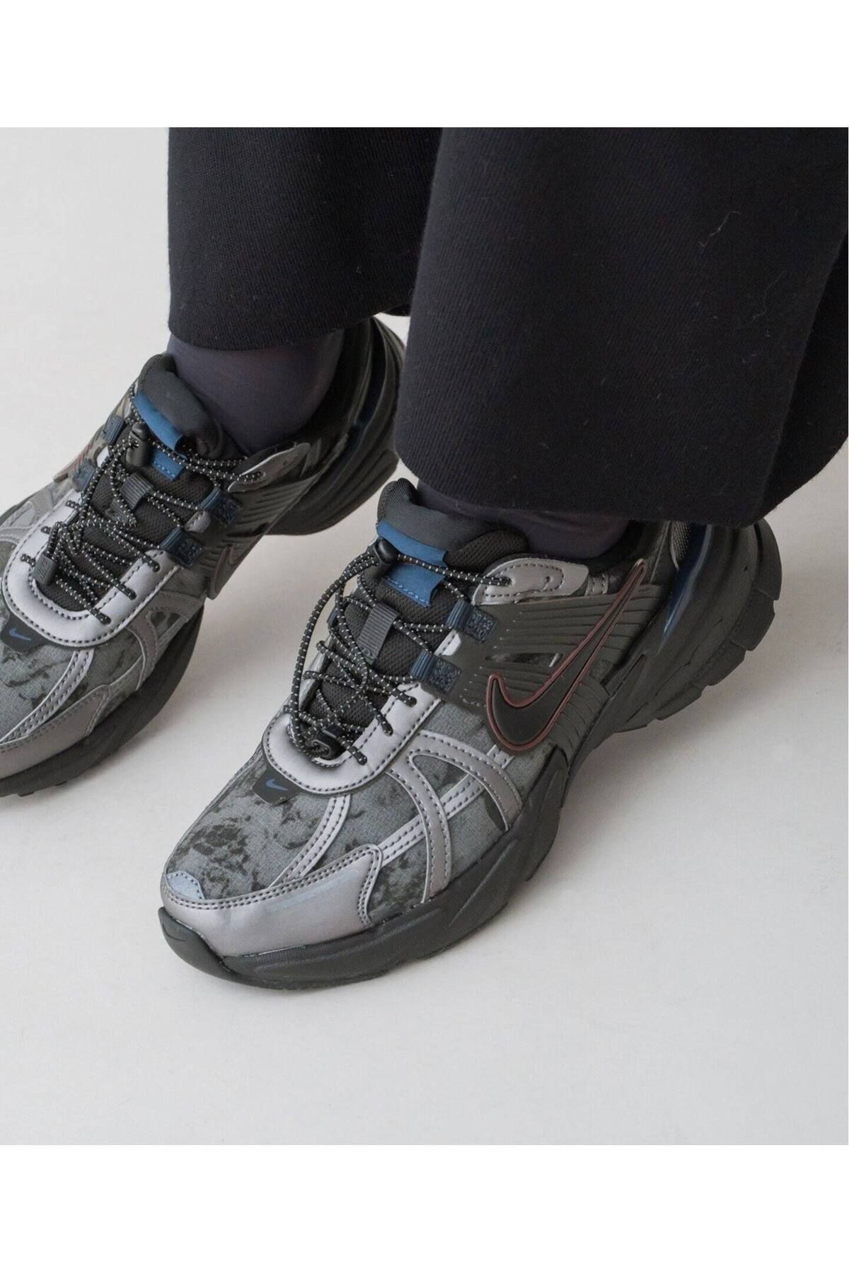 Nike V2K Run Unisex Spor Ayakkabı ( Sportiks )