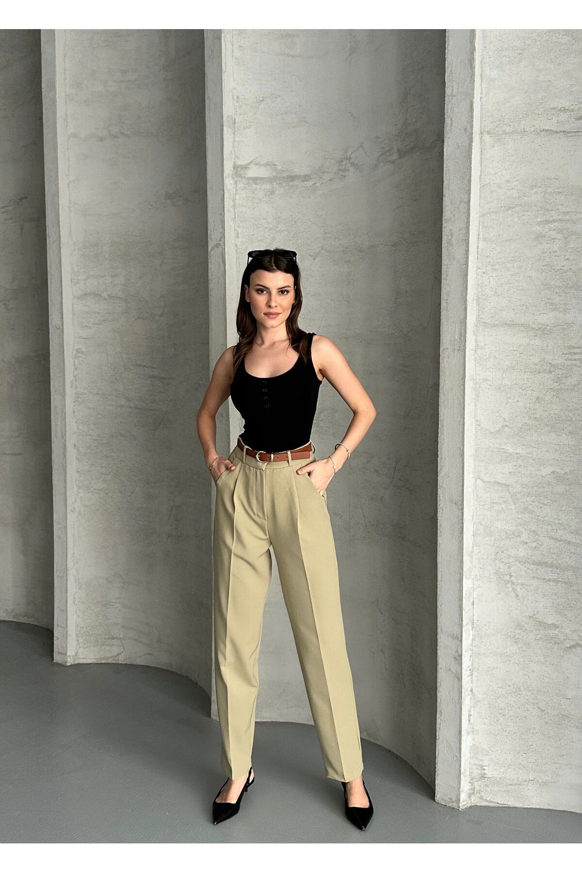 MODA Haki Renkli Kemerli Kumaş Pantolon