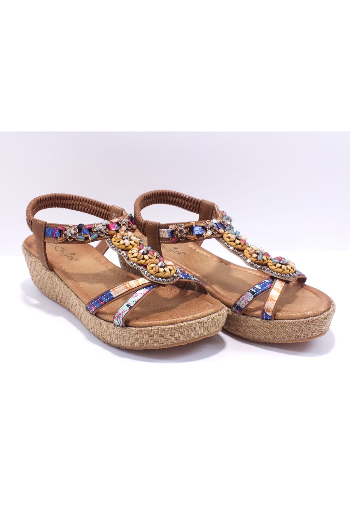 Guja 25Y153 Taşlı Sandalet ( KALIBI 1 NUMARA KÜÇÜKTÜR )