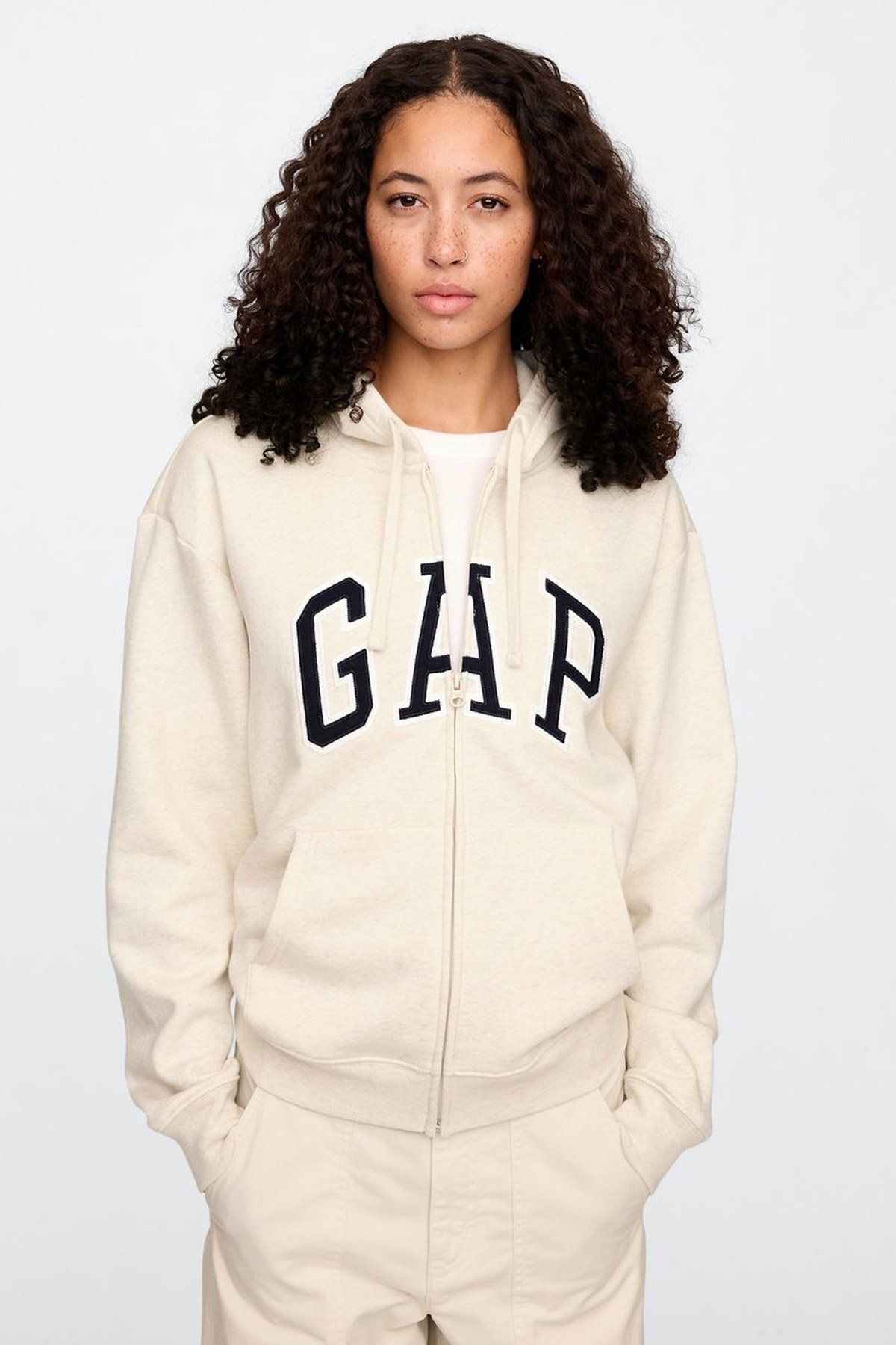 GAP Kadın / Kız Krem Sweatshırt (Model Kodu: 831200003 )