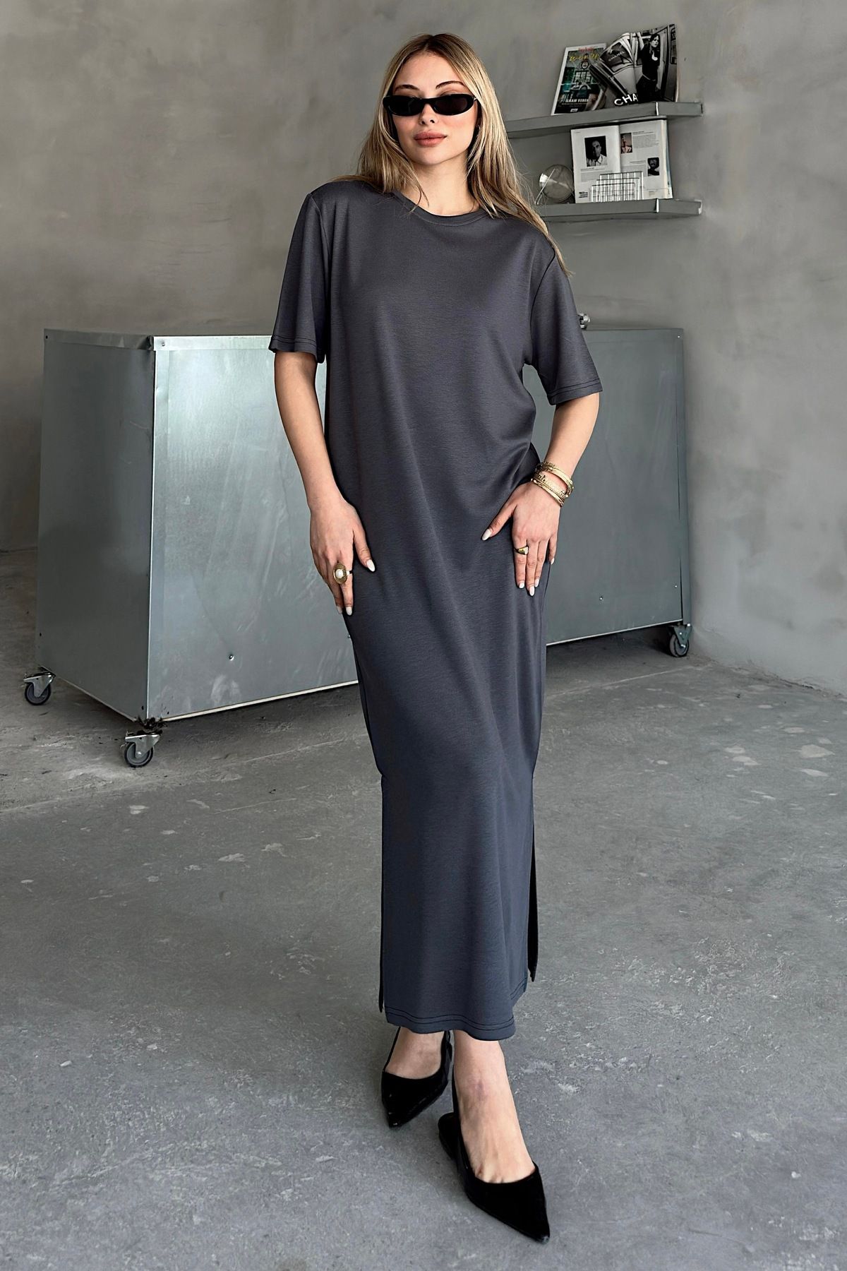 bb butik basic Dökümlü Basic Uzun Yırtmaçlı Maxi Elbise MX7090
