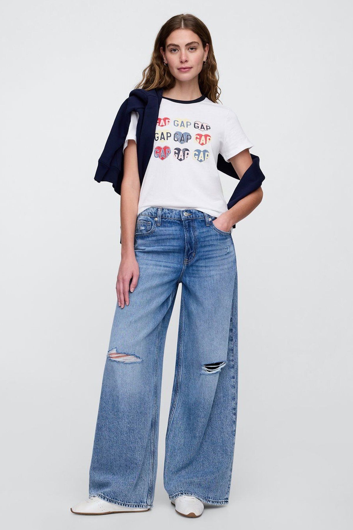 GAP Kadın / Kız Krem Tişört (Model Kodu: 723662003 )