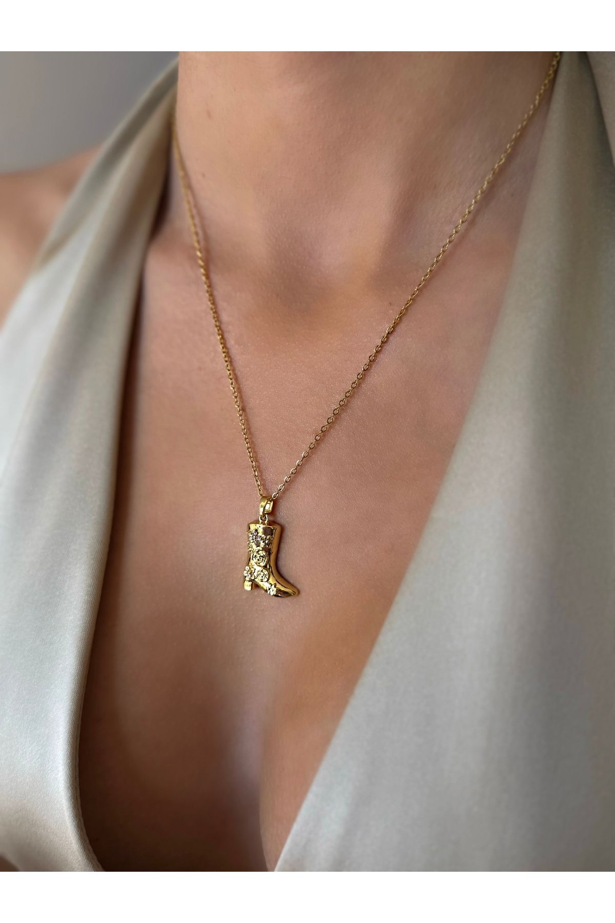 İNN JEWELLERY Çelik Kolye Kararmaz Çizme Figürlü (2 YIL İTHALATÇI GARANTİLİ)