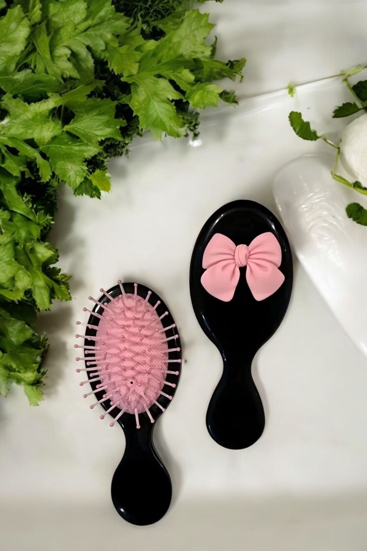Agleam Pembe Fiyonklu Oval Saç Fırçası - Tatlı Tasarım, Kolay Tarama