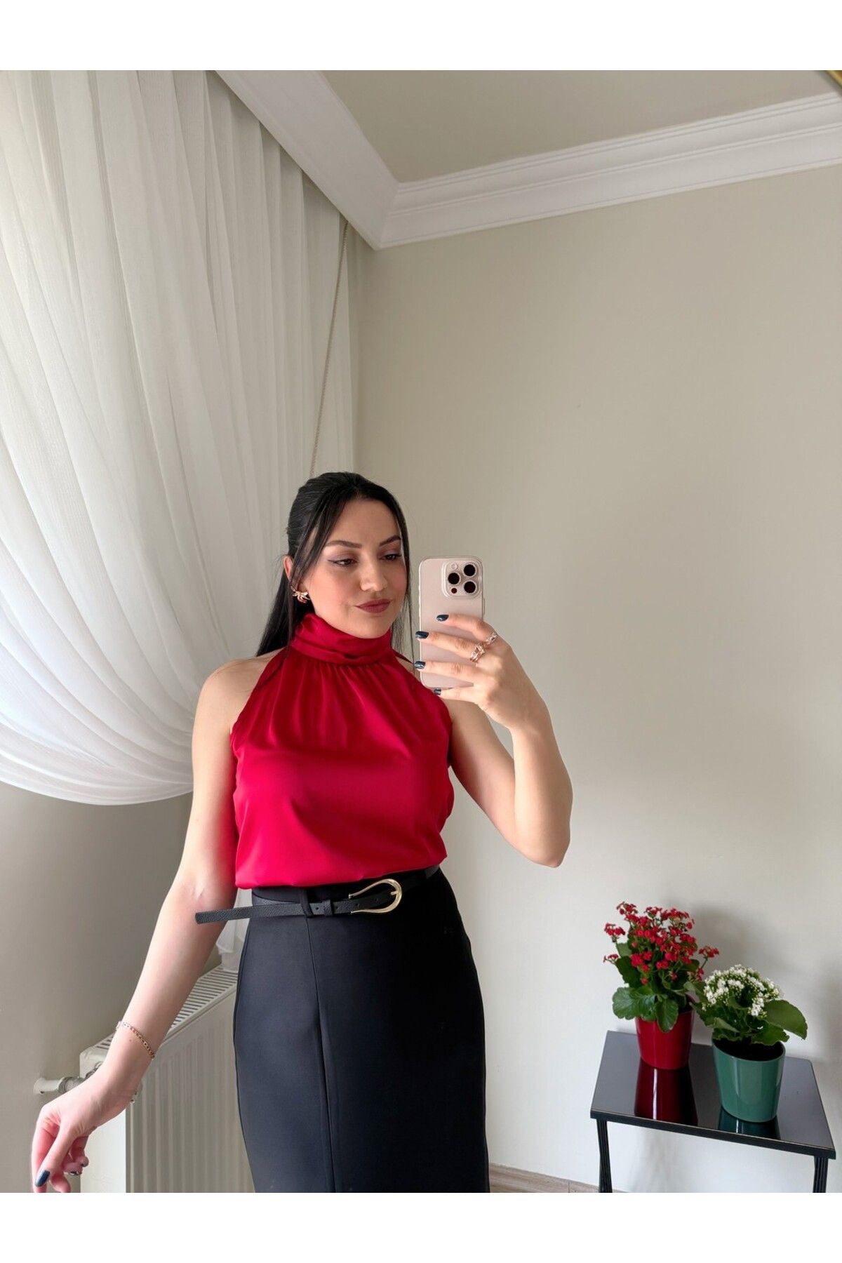 olina boutique Boğazlı Kolsuz Bluz