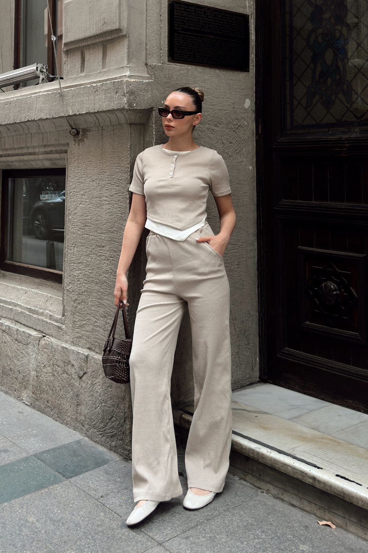 Siner Fashion Kadın Bej Düğme Detaylı Bluz Yüksek Bel Pantolon Takım