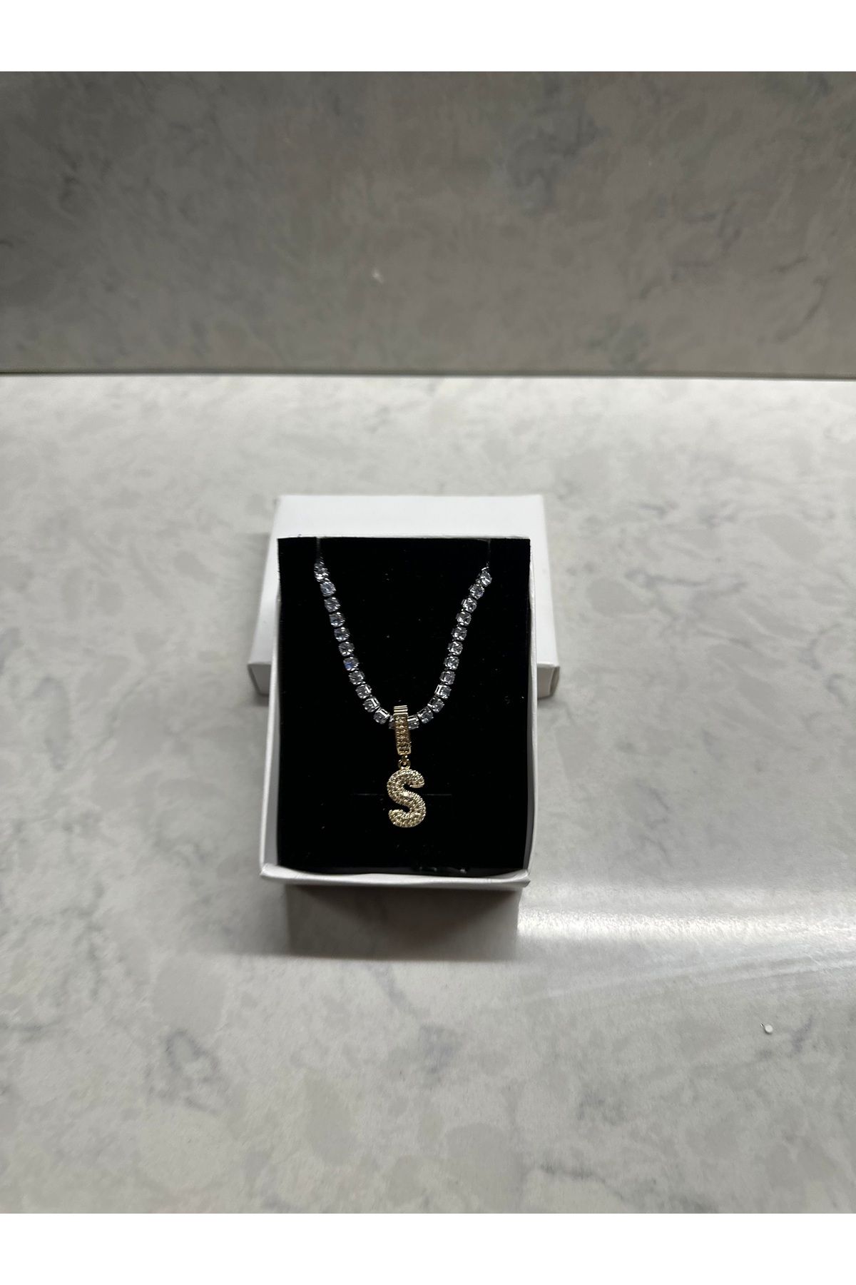 Shop west Taş İşlemeli Harfli Gold Kolye