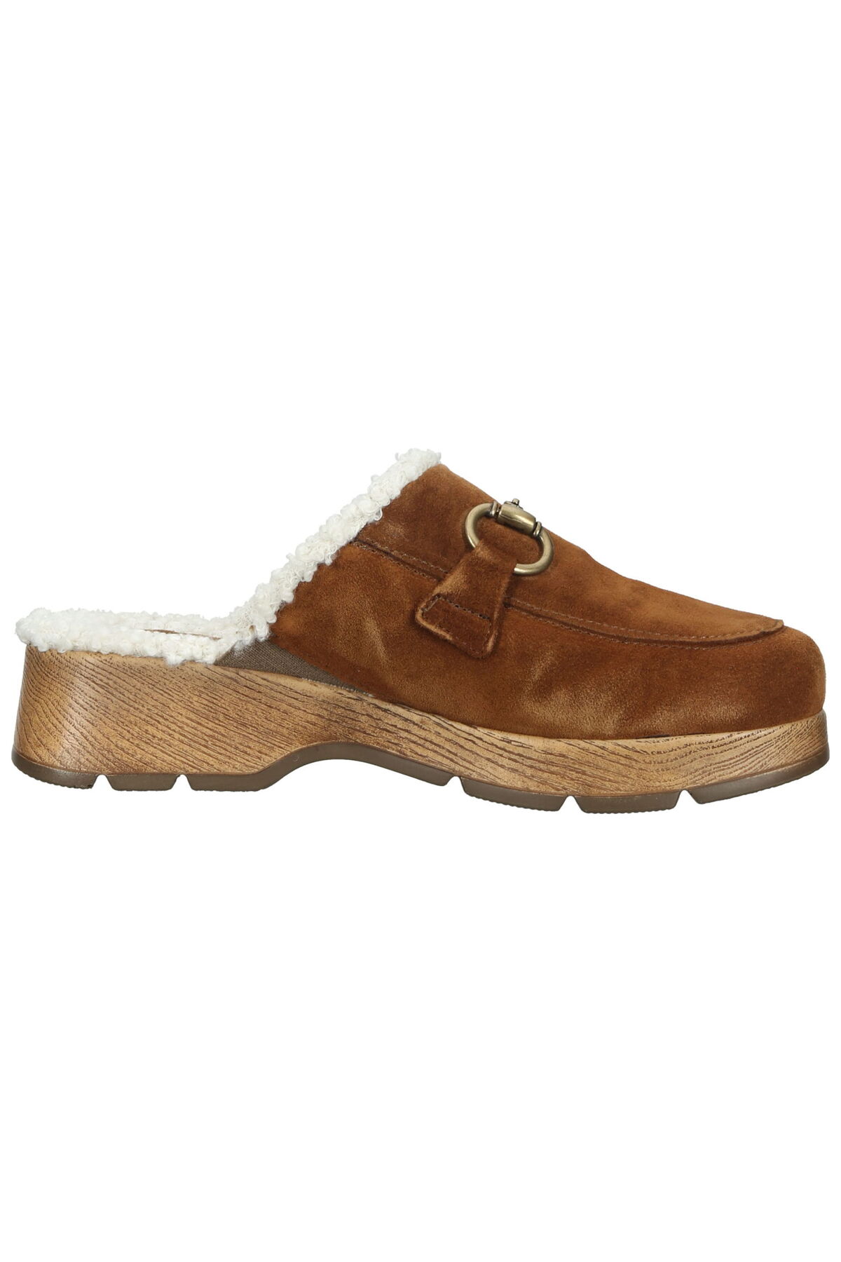 Domestic shoes