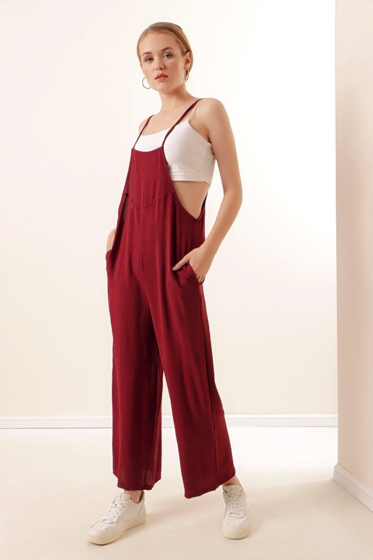 ARUZ MODA 7019 Askılı Bahçivan Tulum - Bordo