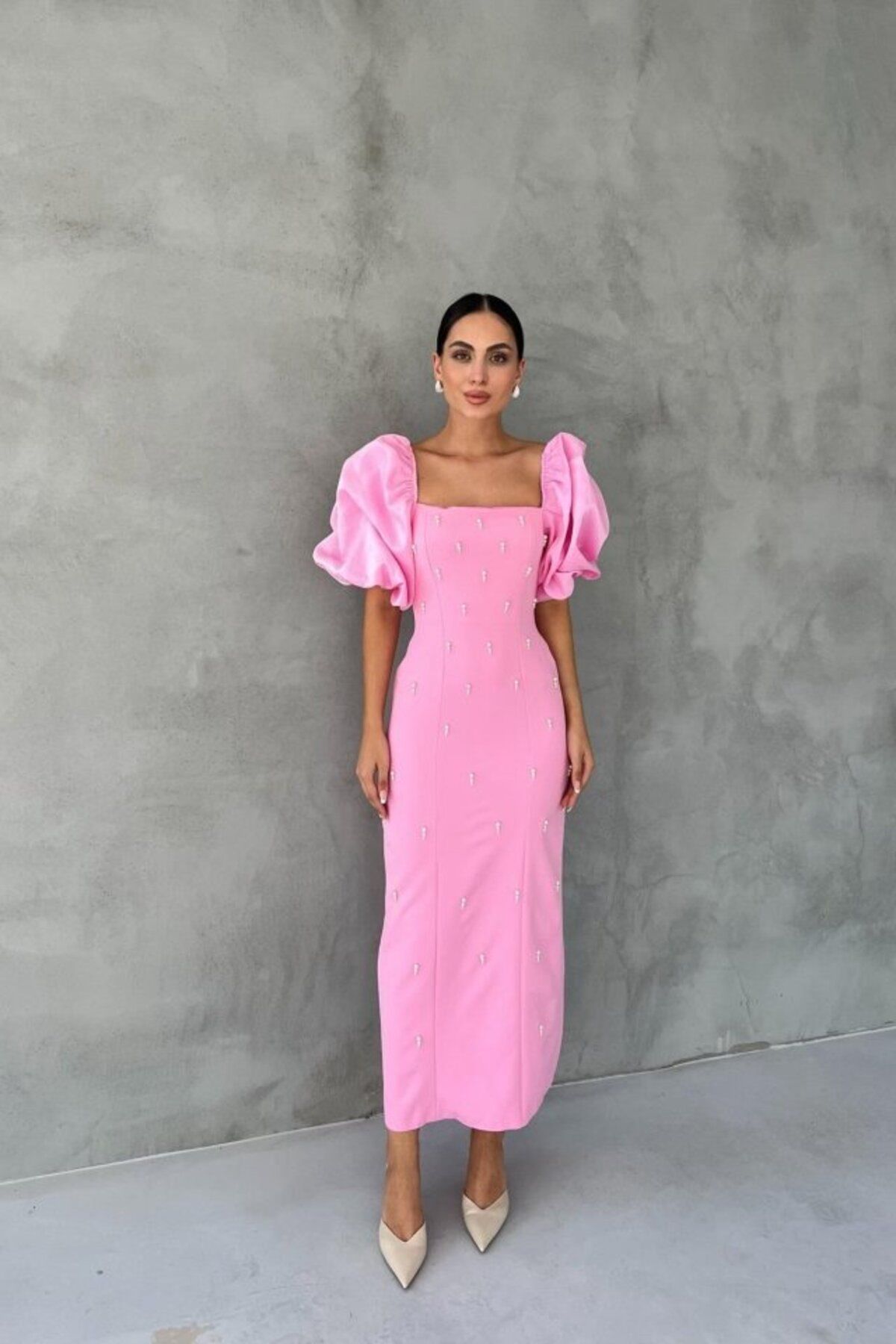 ARUZ MODA Pembe İşlemeli Kolu Garnili Elbise