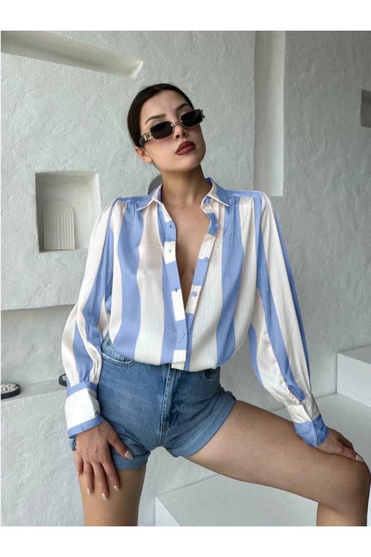 ARUZ MODA Kalın Çizgi Tasarımlı Gömlek