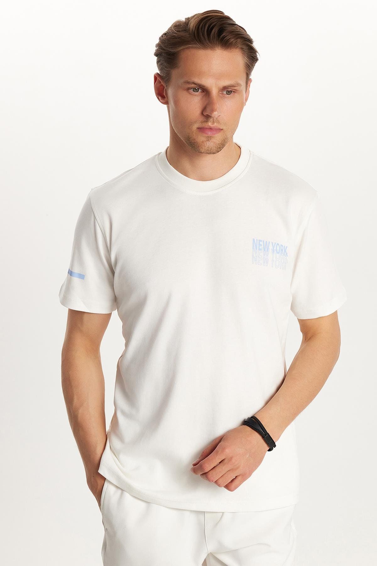 Tudors Erkek Slim Fit Dar Kesim Pamuklu Düz Basic Baskılı Bisiklet Yaka Beyaz Tişört