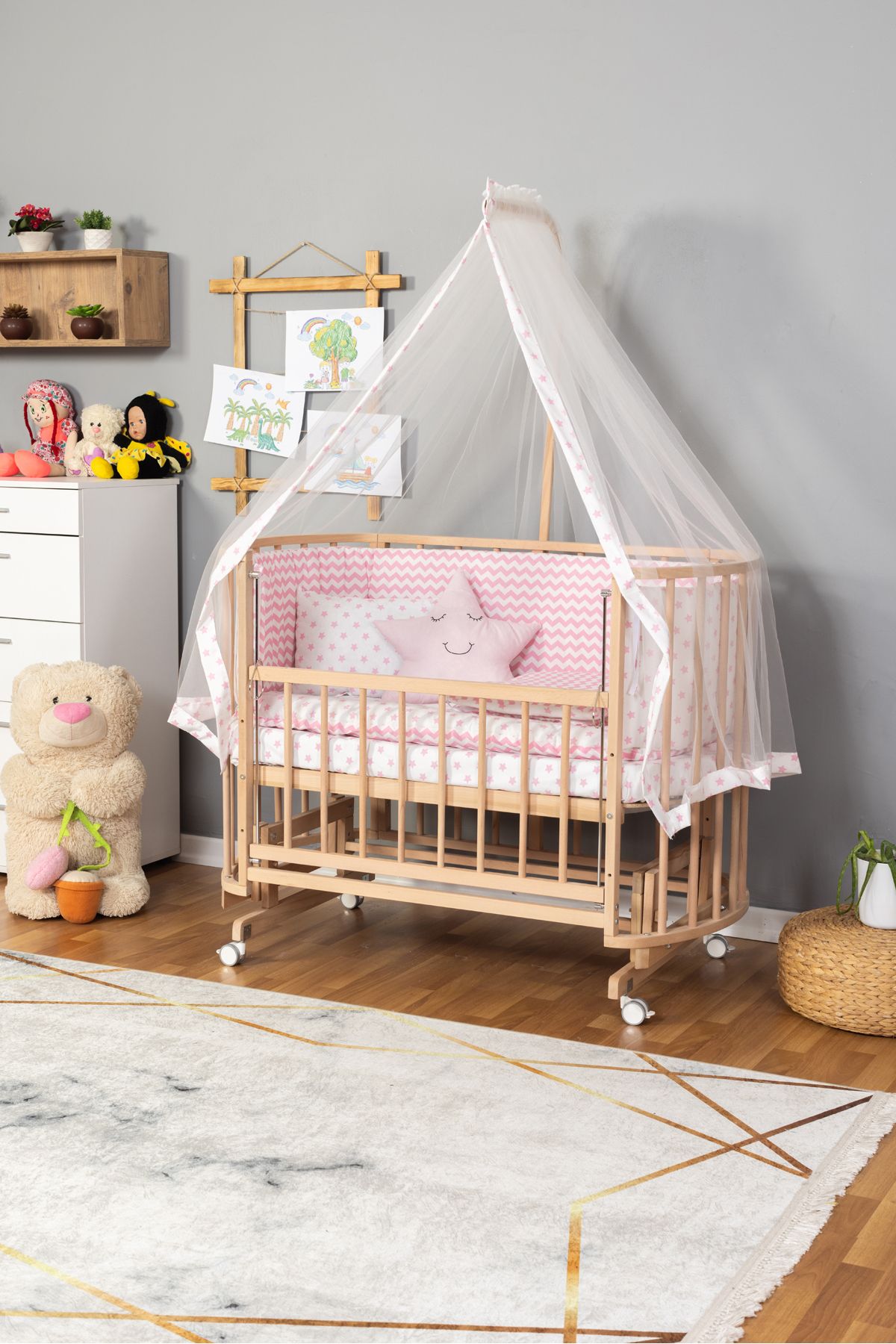 Carino Wins Ahşap Beşik Anne Yanı Yeni Doğan Papatya Organik Bebek Beşiği PEMBE YILDIZ UYKU SETLİ + TEKERLEKLİ