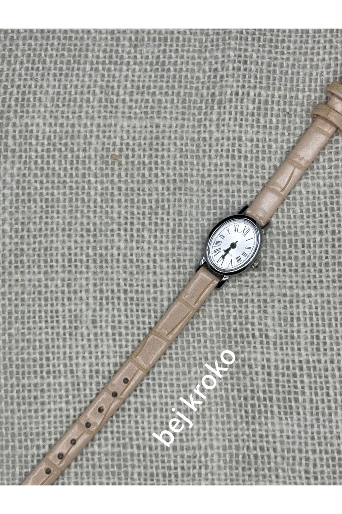 Brality Vintage Model Retro Still Minimal Kadın Kol Saati GÜMÜŞ Renk Kasa BEJ Kordon 0109