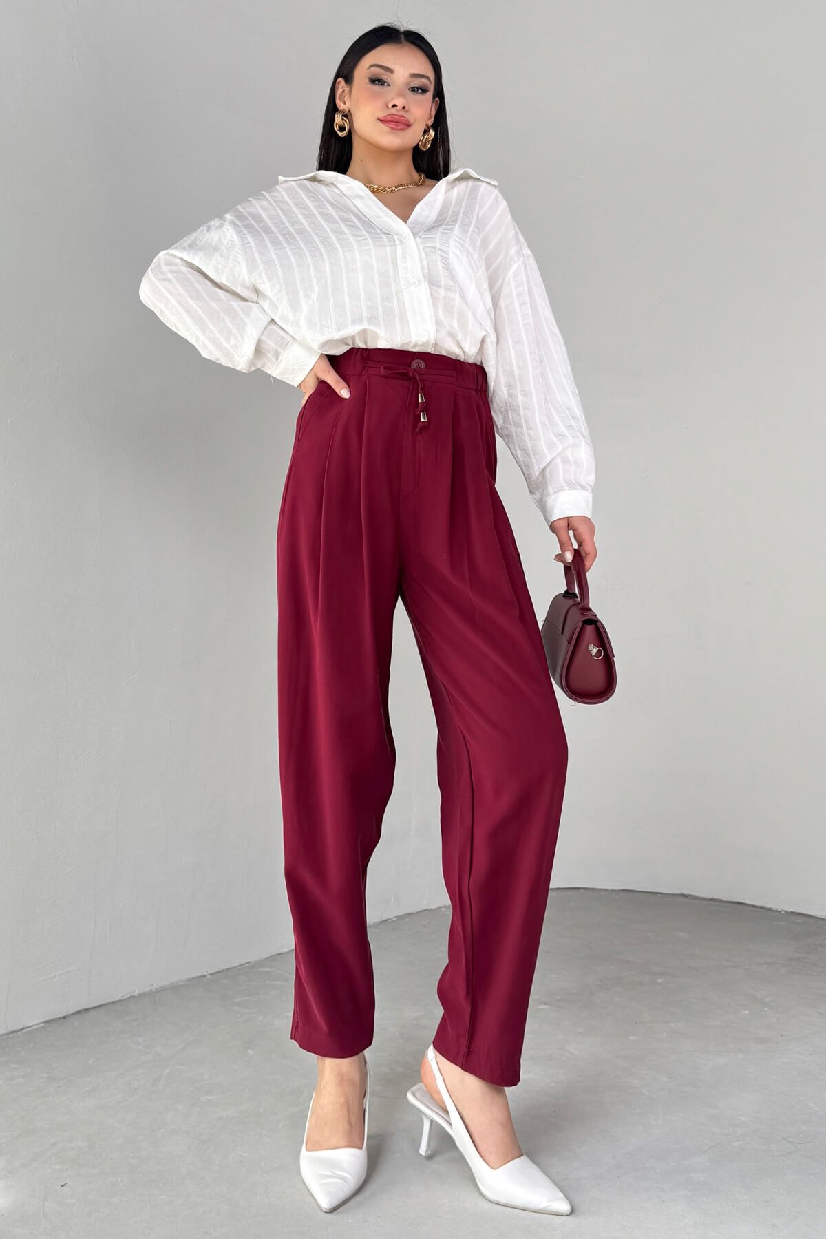 Cappmoda PNT-07416 Bordo Bel Bağlamalı Pensli Havuç Pantolon