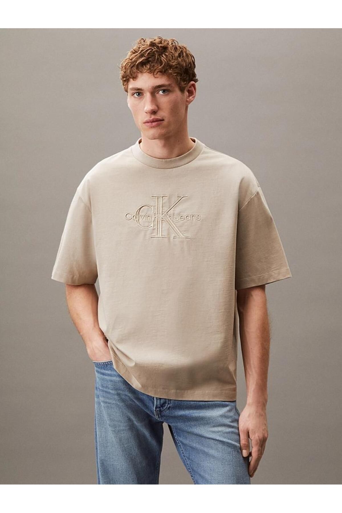 Calvin Klein Erkek SS HR MNLG EMB 16S C T-shirt