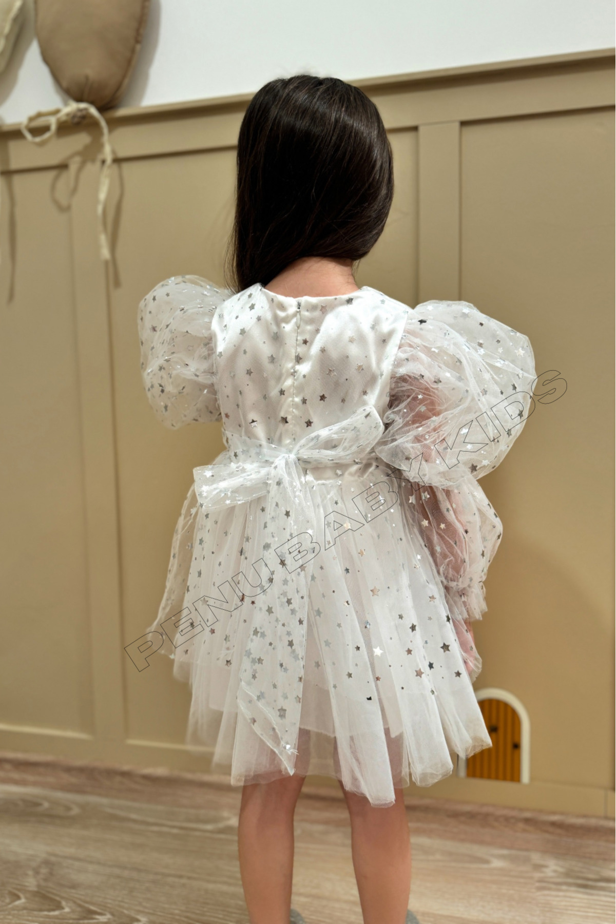 penu baby kids Beyaz Balon Kol Yıldızlı Tül Uzun Kol Kız Çocuk Elbise fotoğrafı 3 (önizleme)