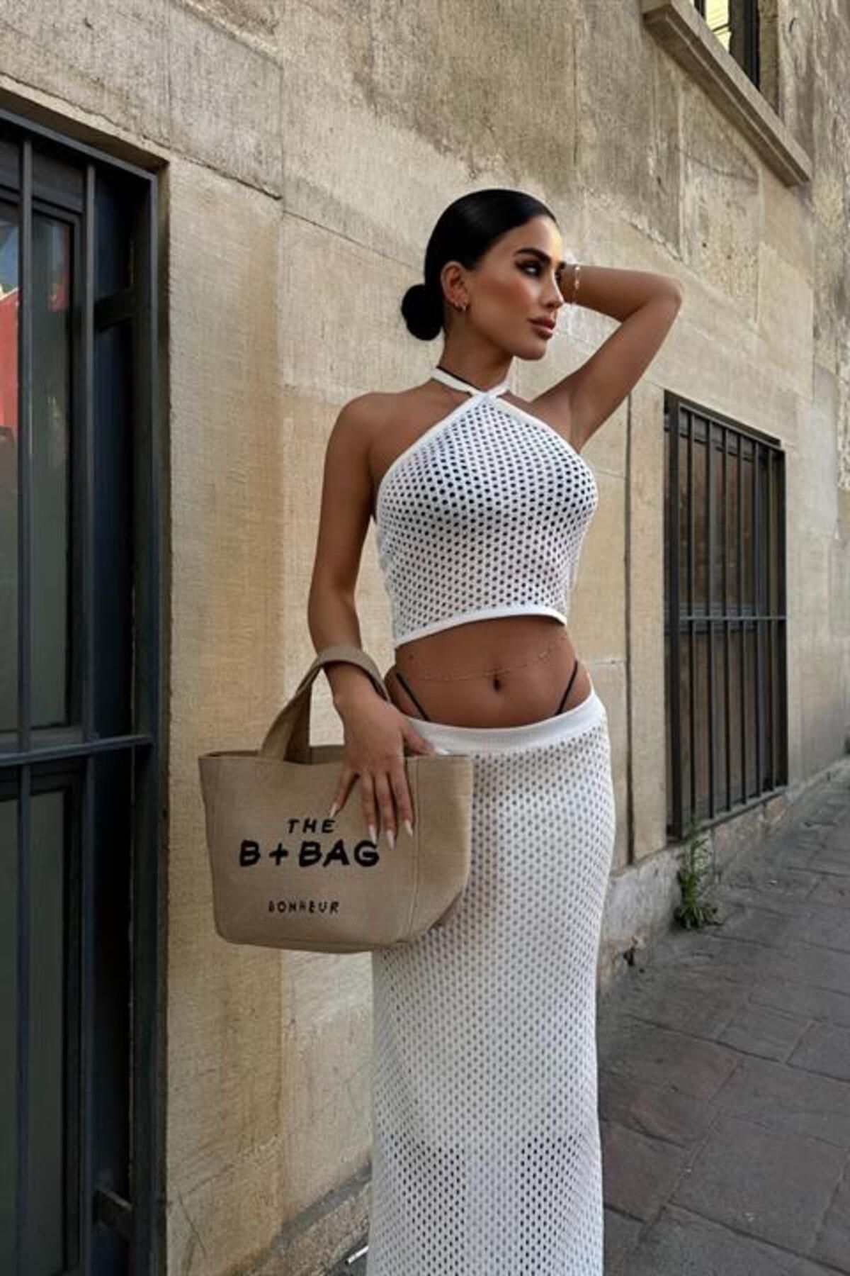 RICHMOST Halter Yaka Detaylı Viskon Kumaşlı Normal Kalıp Cepsiz Astarsız Kadın Crop Takım (2 Parça) Beyaz