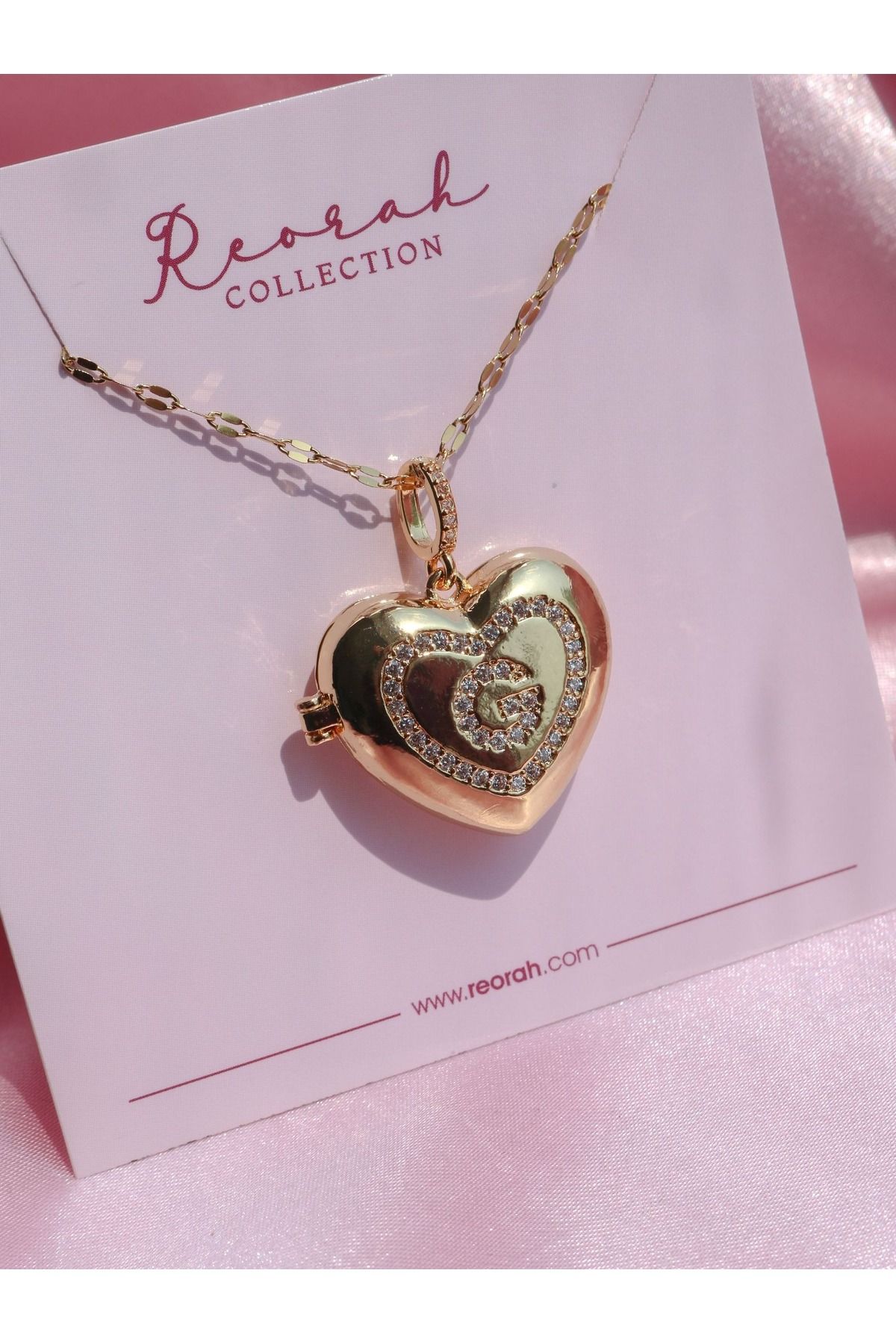 Reorah Collection Kalpli Harf Locket Çelik Kolye-G Harfi